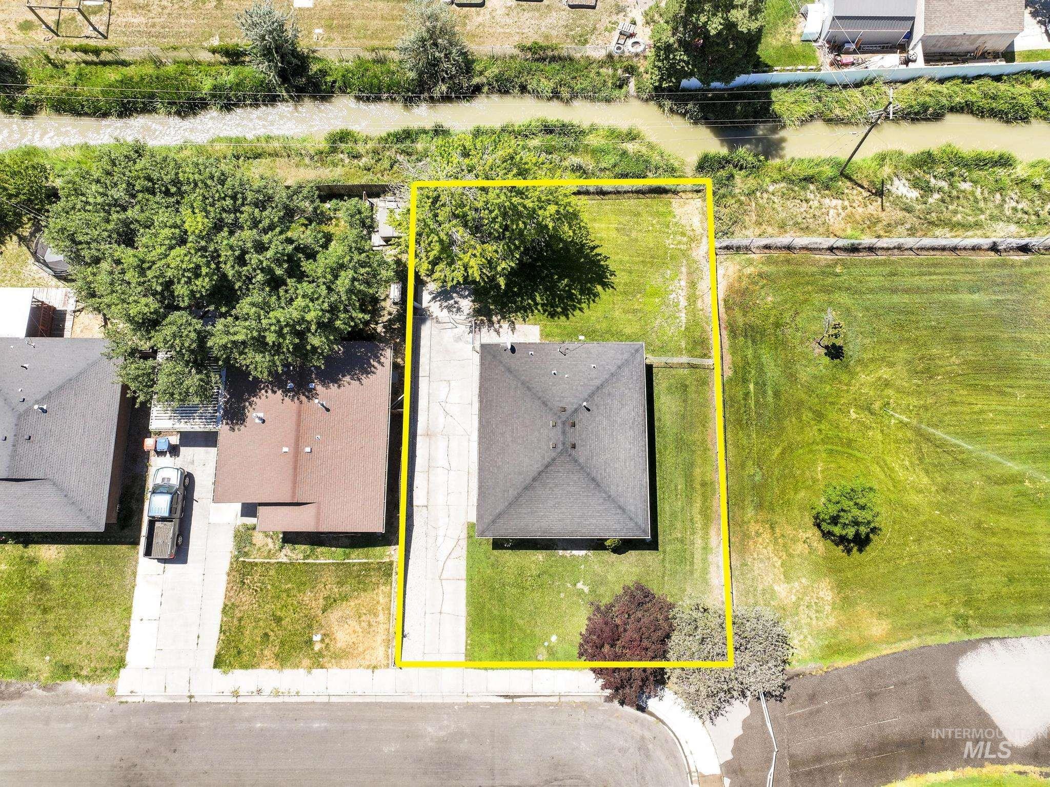 647 King Circle Dr Property Photo 41