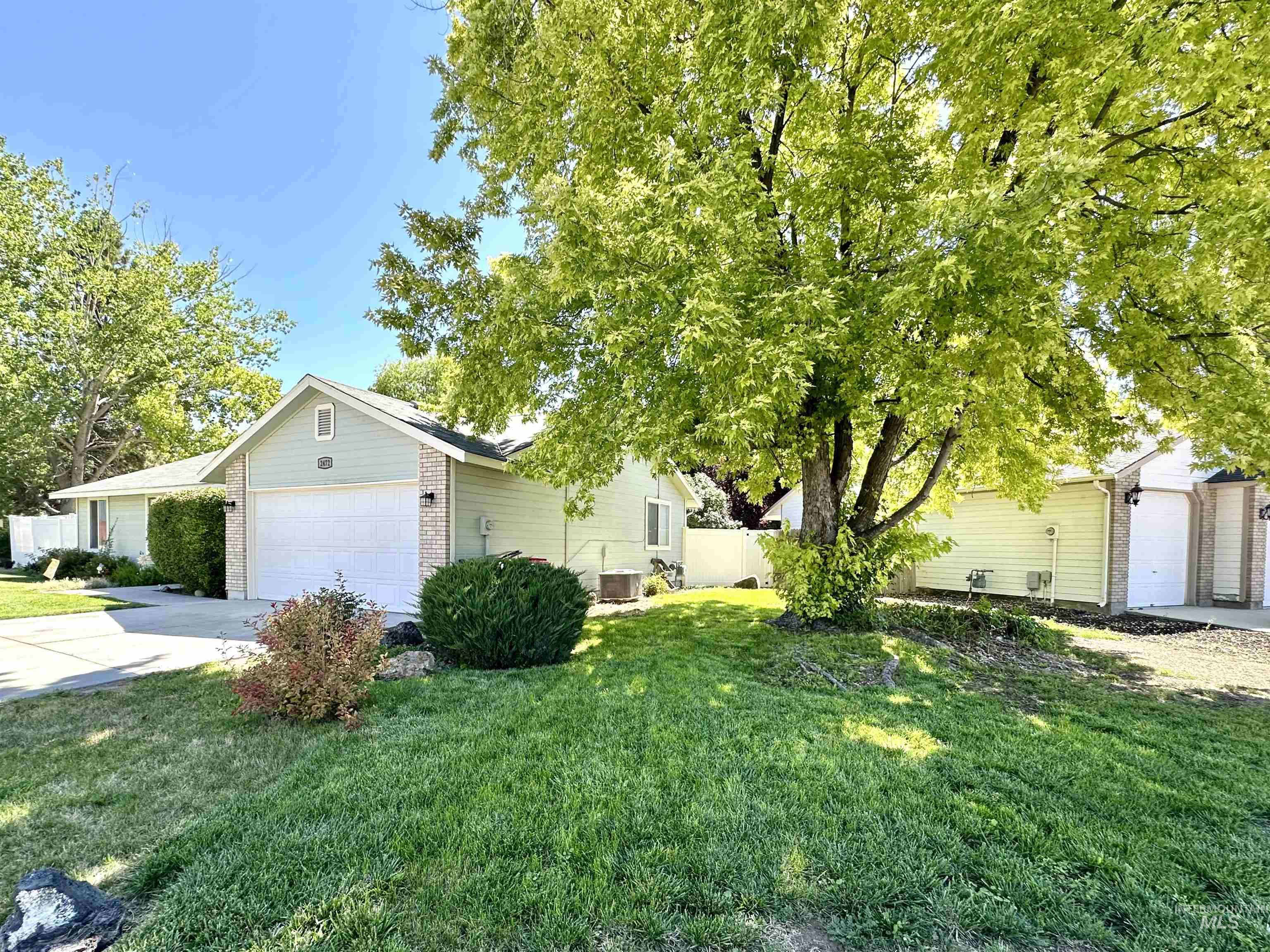 2472 N Maxie Way Property Photo 2