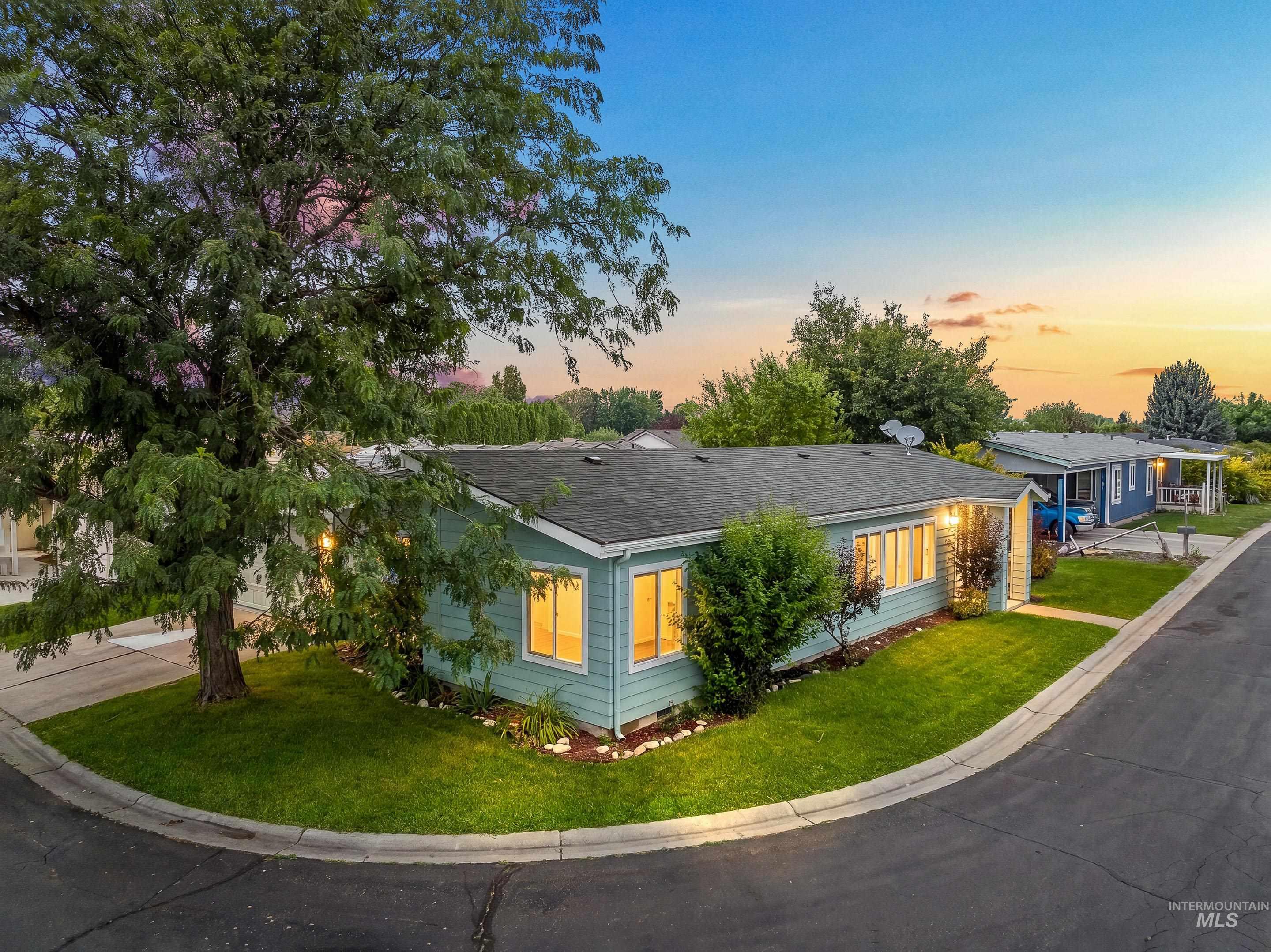 639 S Gamay Ln Property Photo 1