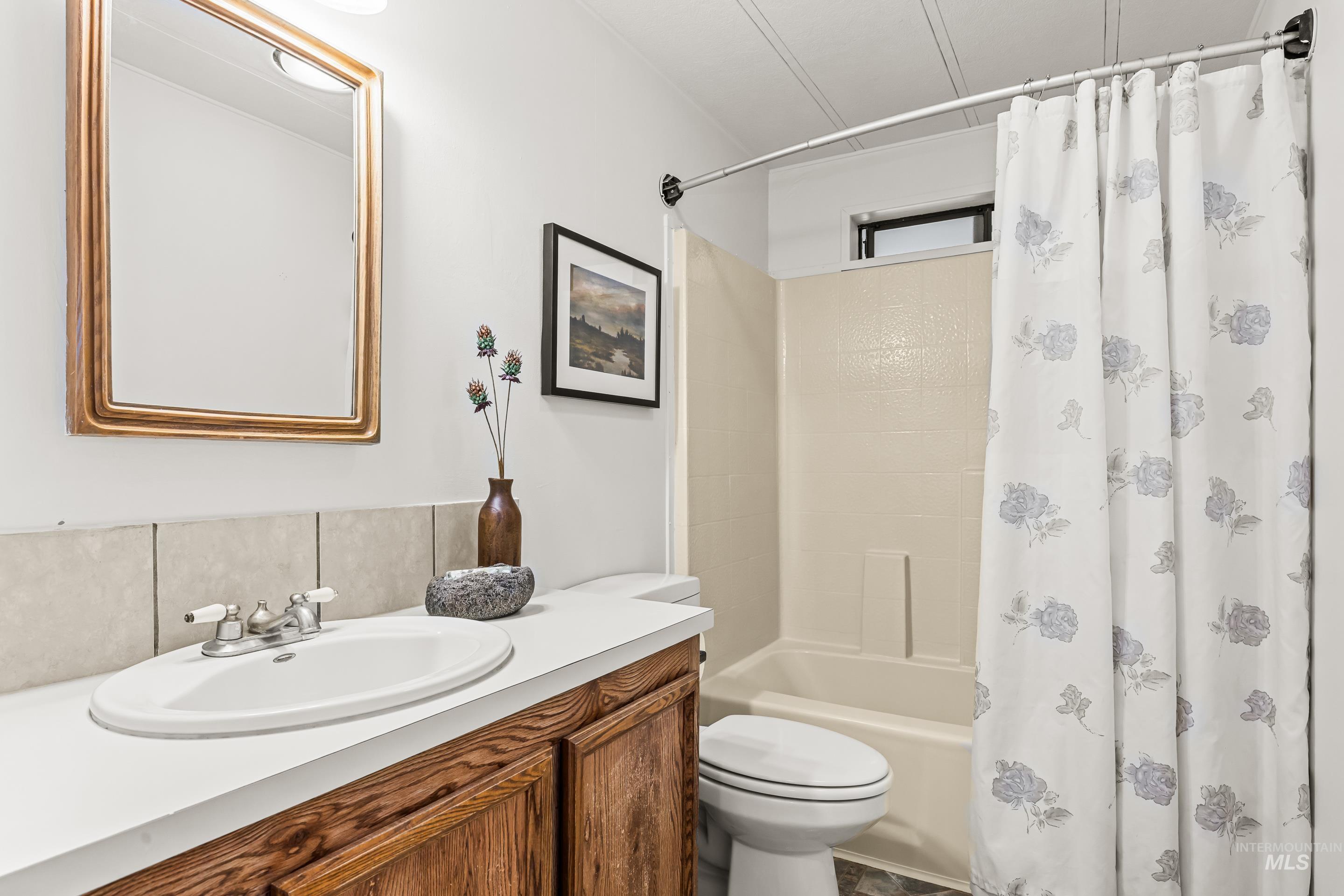 639 S Gamay Ln Property Photo 29