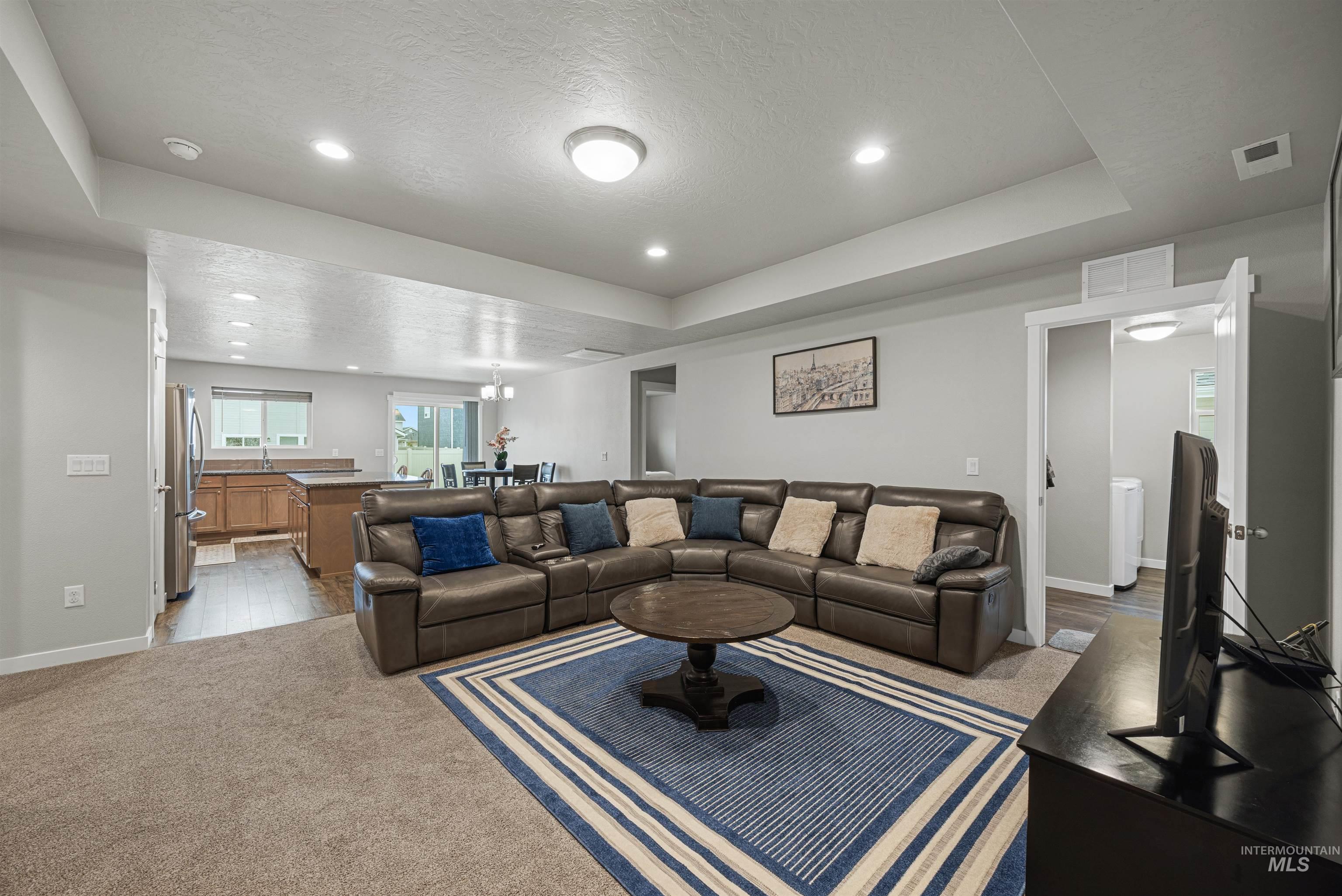 10418 Rockaway Ridge St Property Photo 6