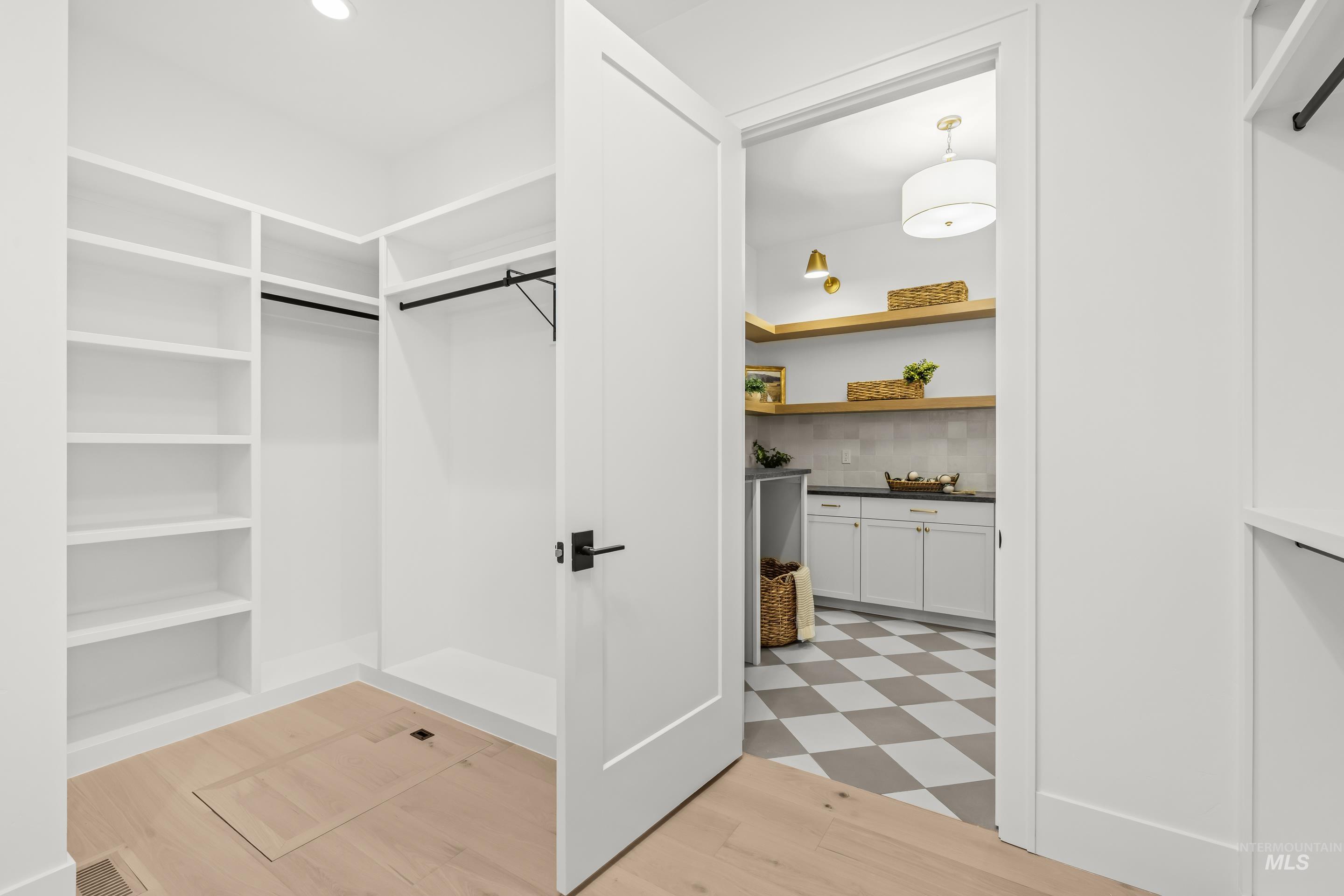9316 Basin Kid Ct Property Photo 33