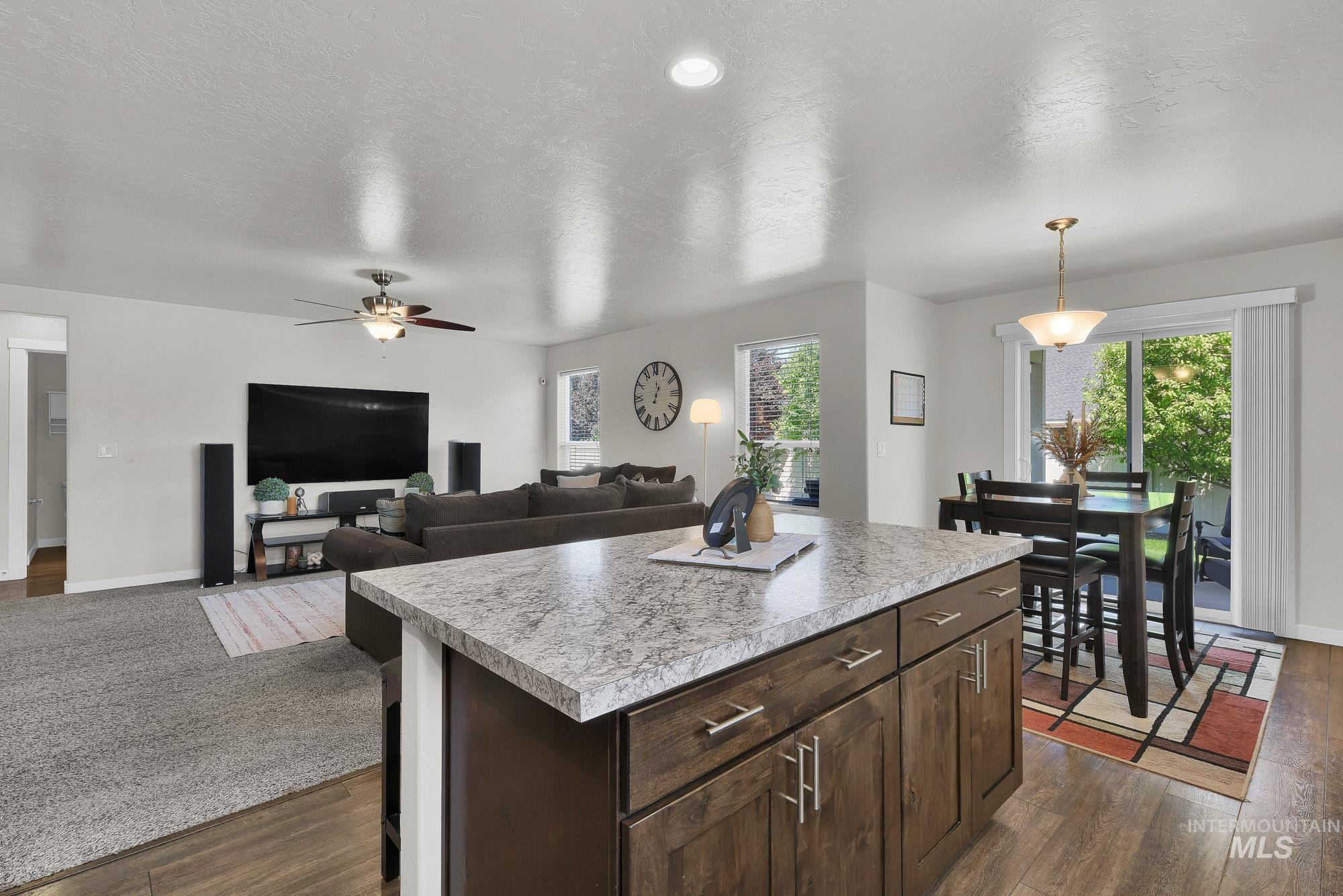 1892 W Turquoise Dr Property Photo 16