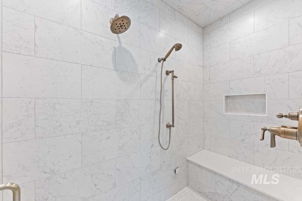 378 W Rivermont Ln Property Photo 20