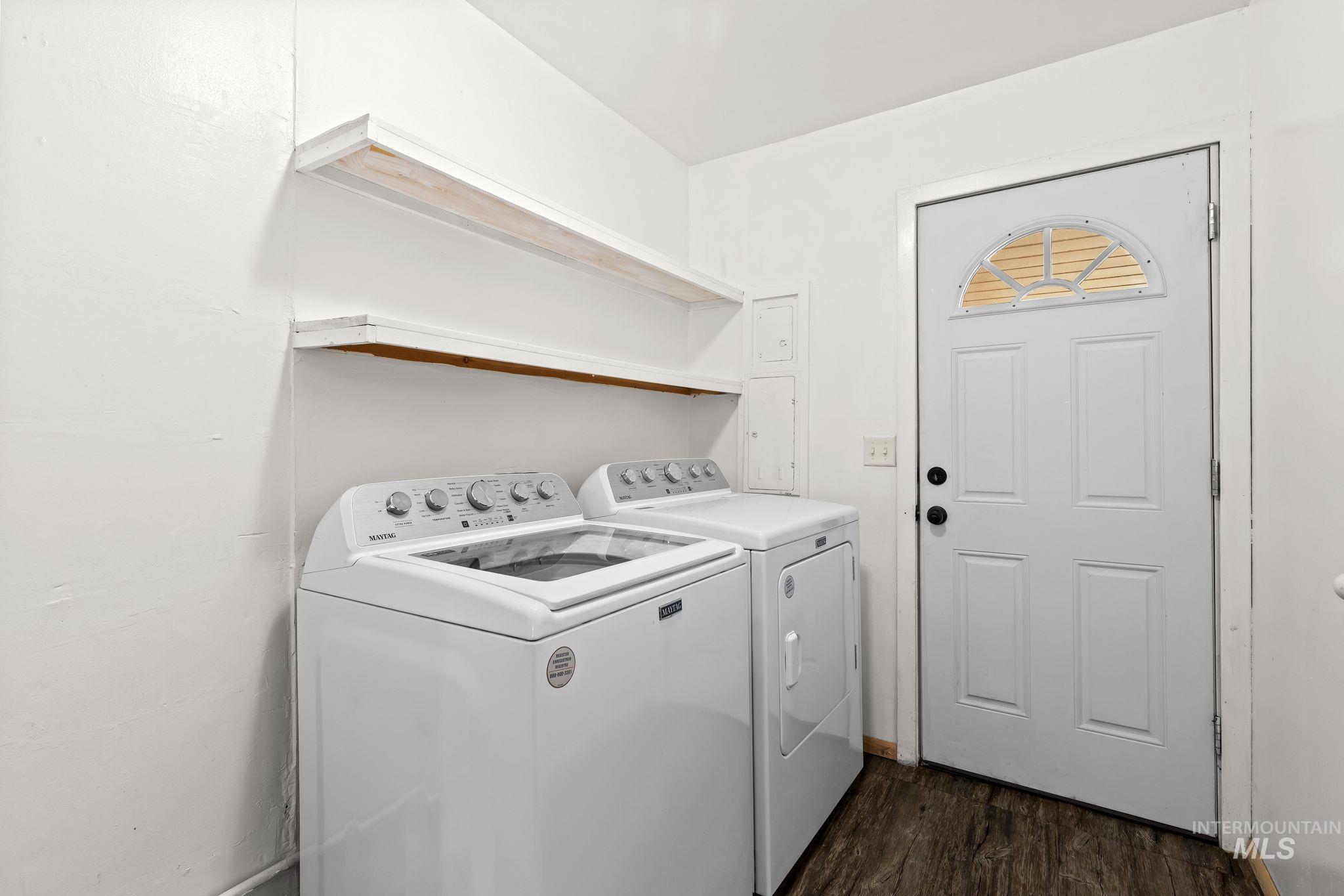 11750 Hartford Ave Property Photo 15