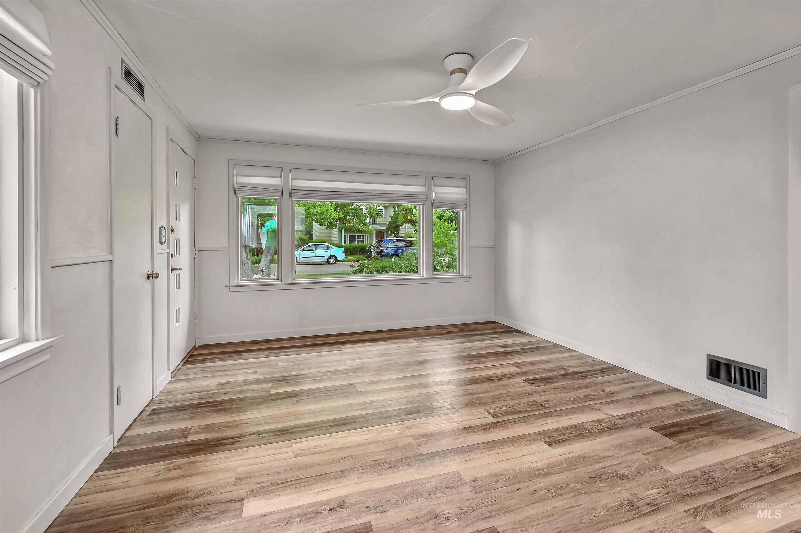2206 S Manitou Ave Property Photo 5
