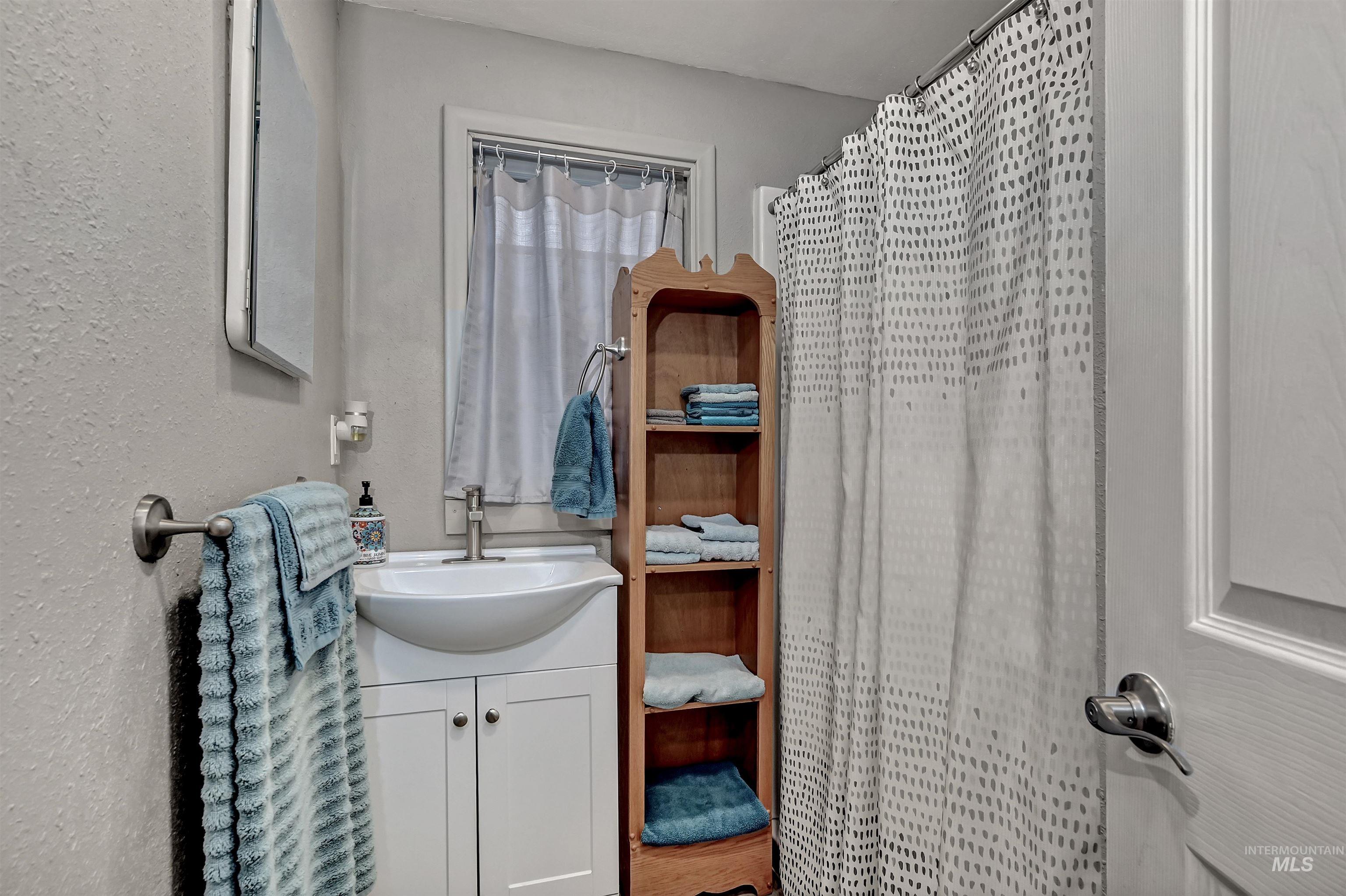 2206 S Manitou Ave Property Photo 15