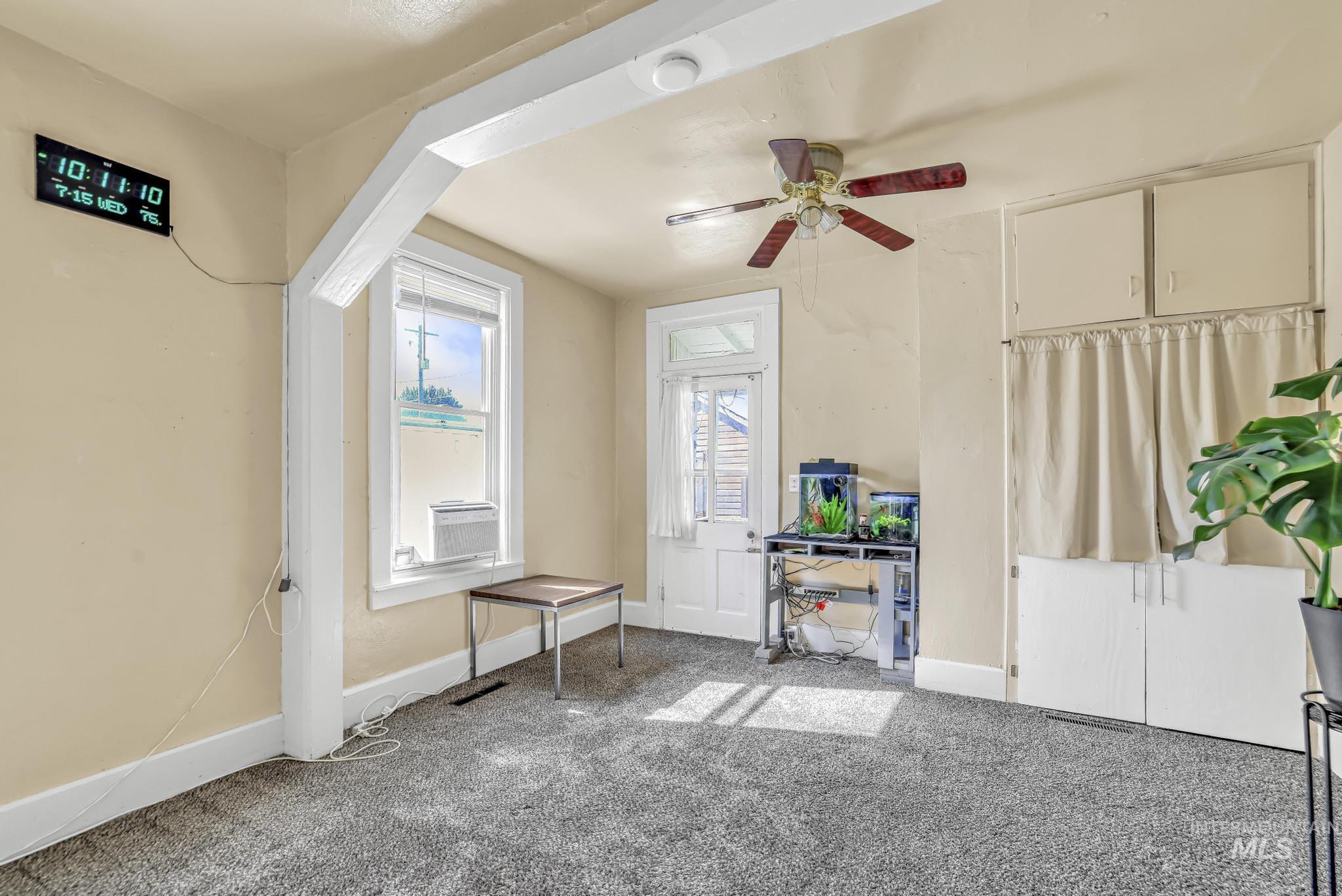 108 E C St Property Photo 6