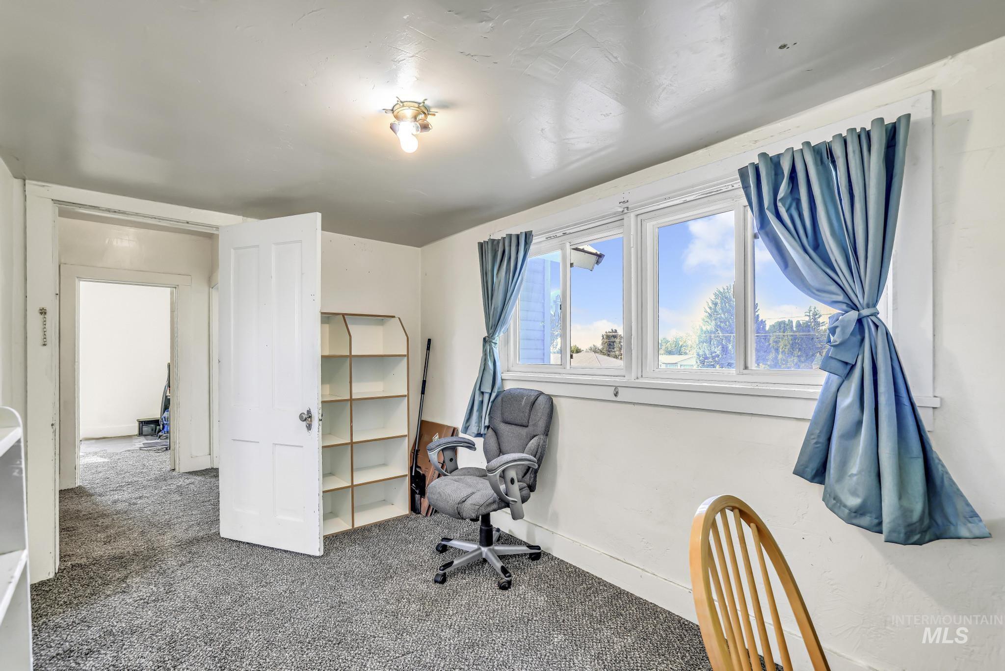 108 E C St Property Photo 18