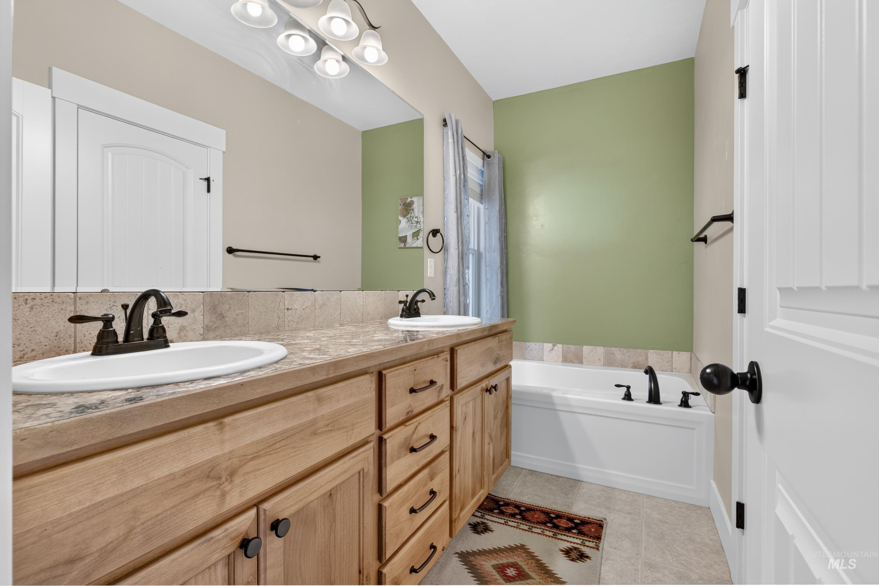 1212 White Horse Ridge Dr Property Photo 20