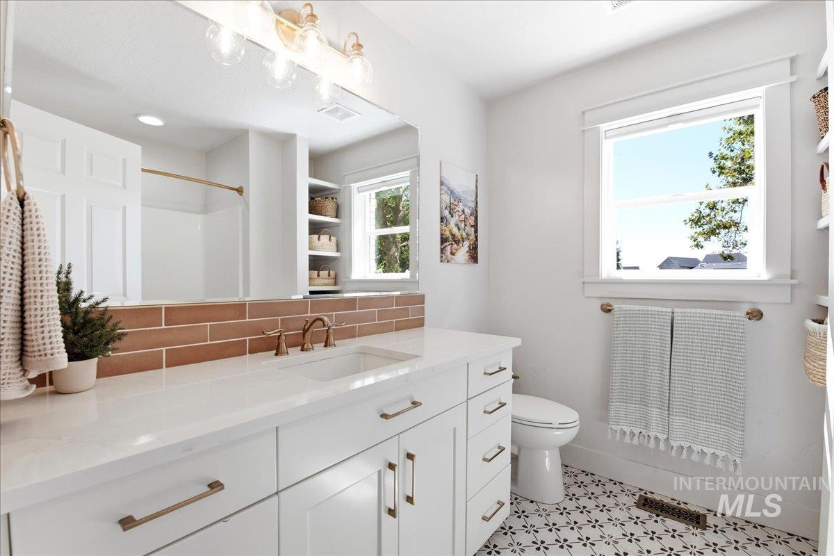 21420 Lakehaven Ln Property Photo 21