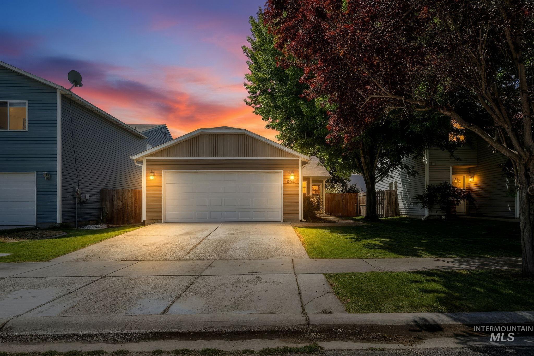 9251 W Hearthside Dr. Property Photo 5