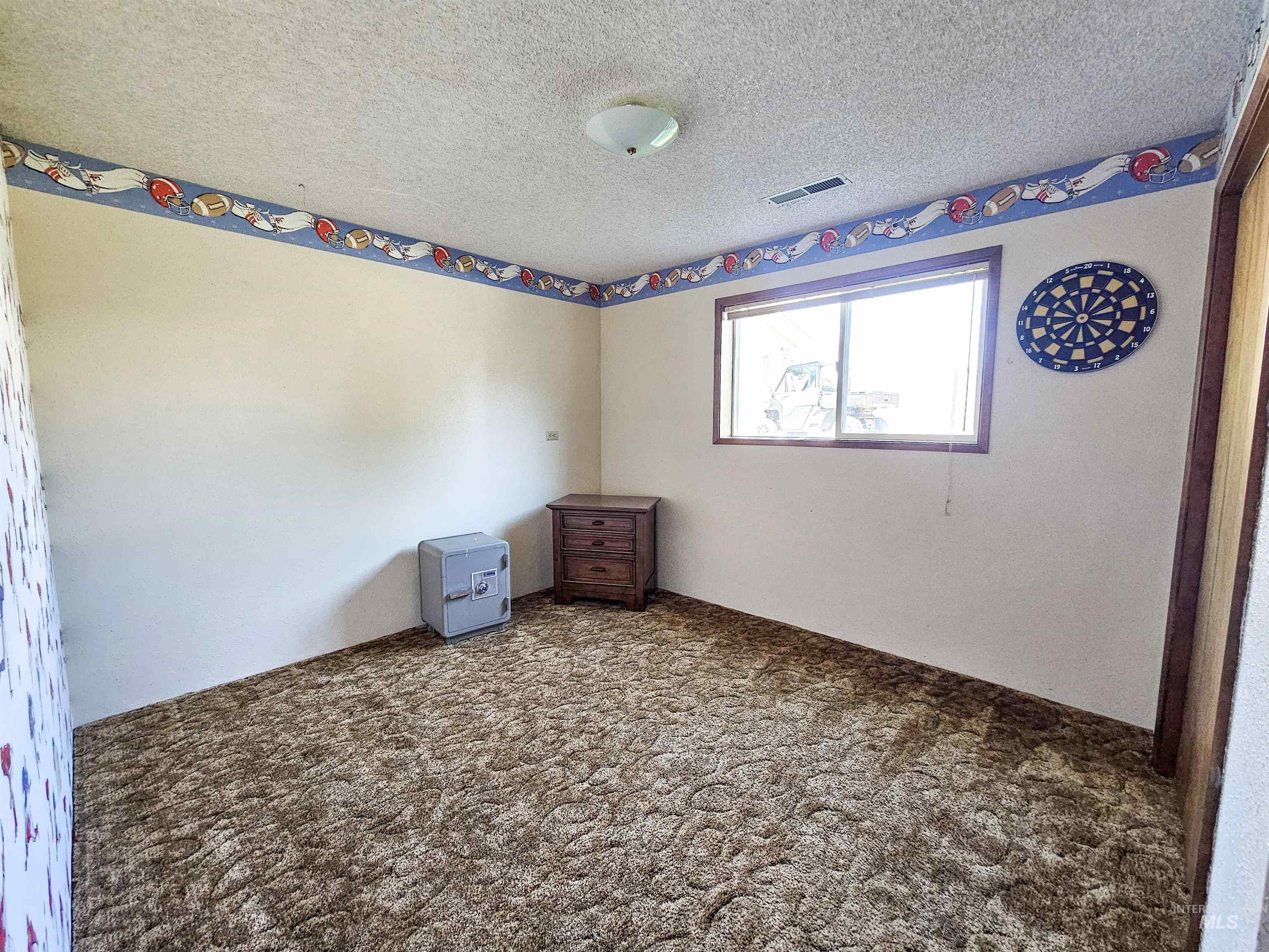 2950 24th St Property Photo 19