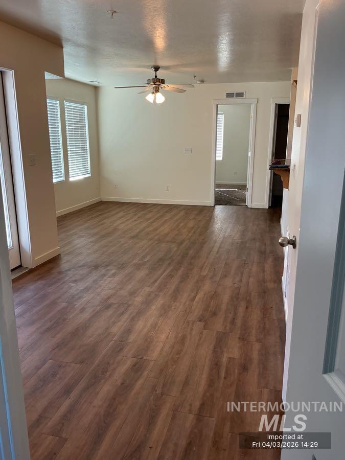 276 E Main Loop Property Photo 5