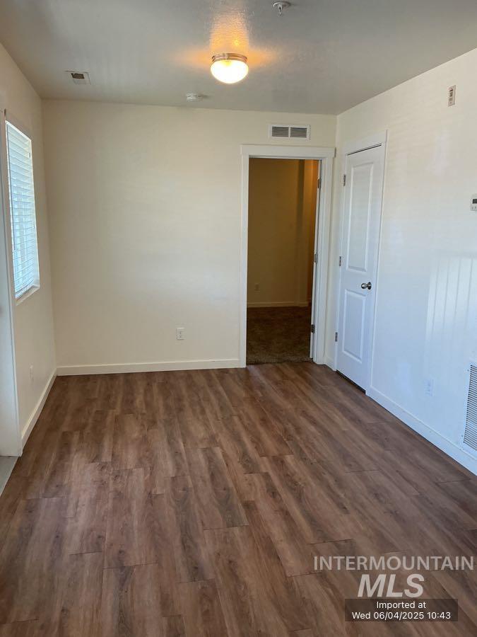 276 E Main Loop Property Photo 6