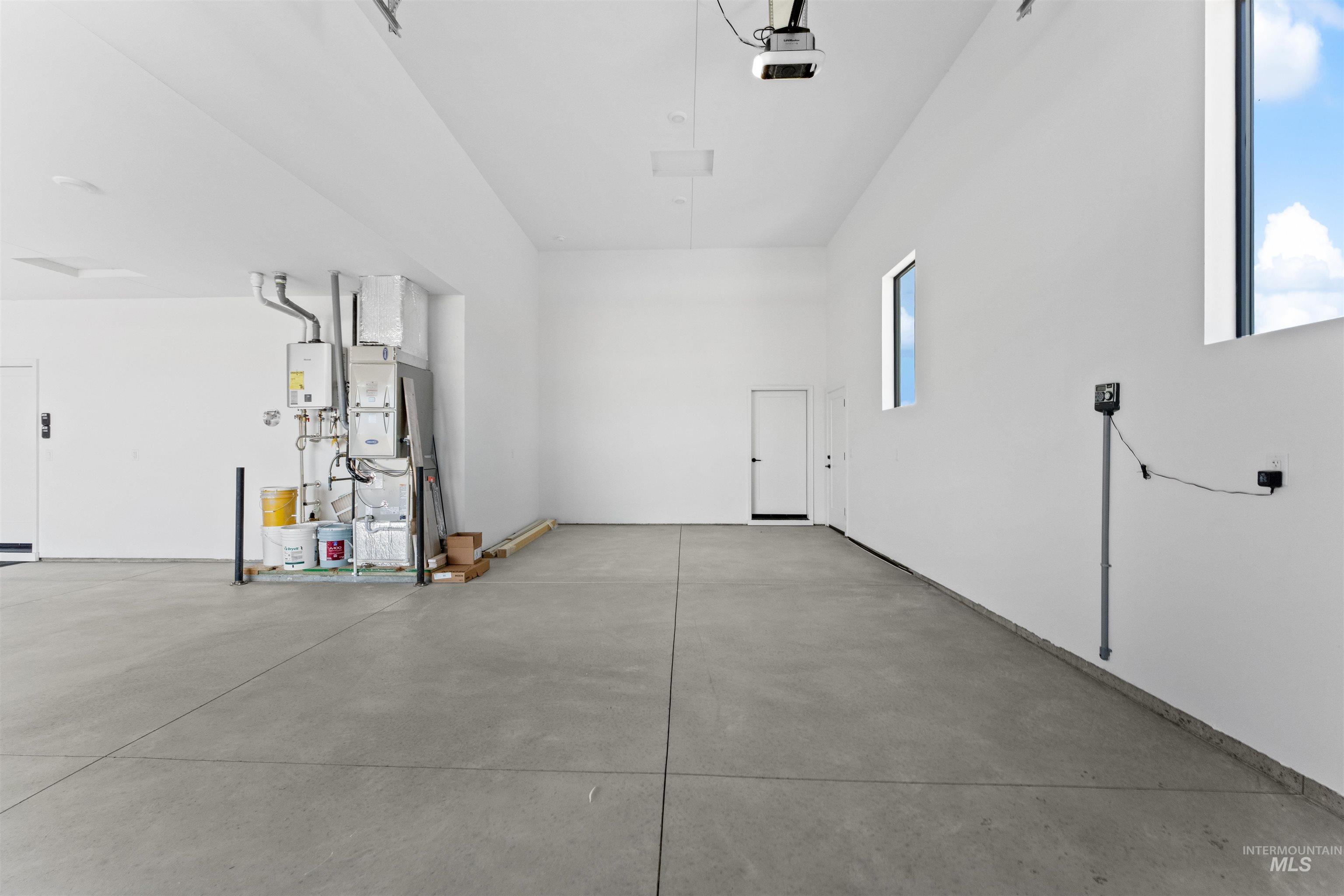21813 Chugach Property Photo 44