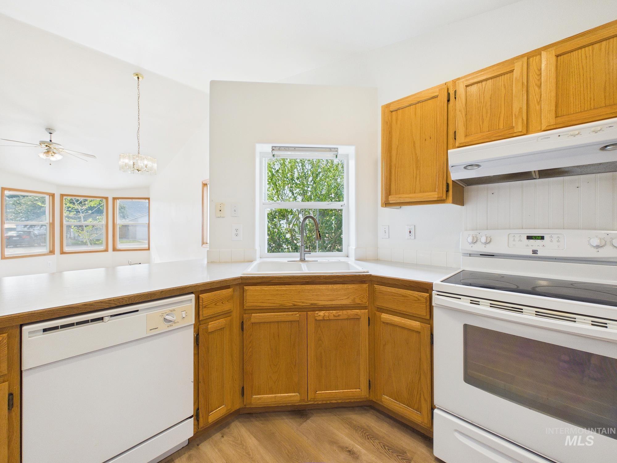 804 E Main #6 Property Photo 11