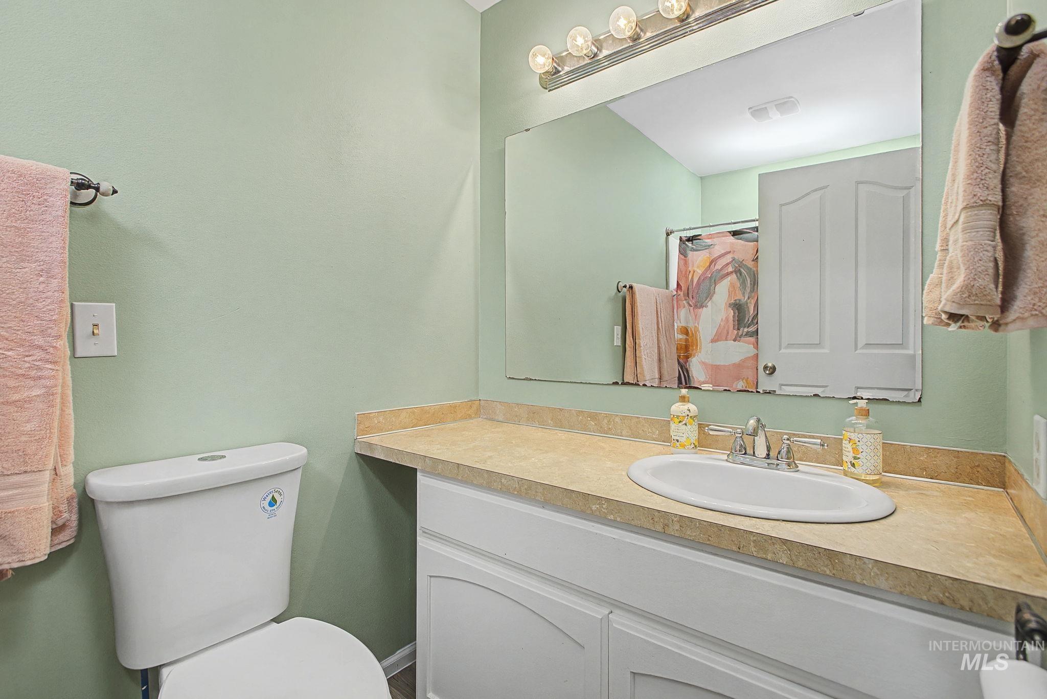 919 9th Street Property Photo 4