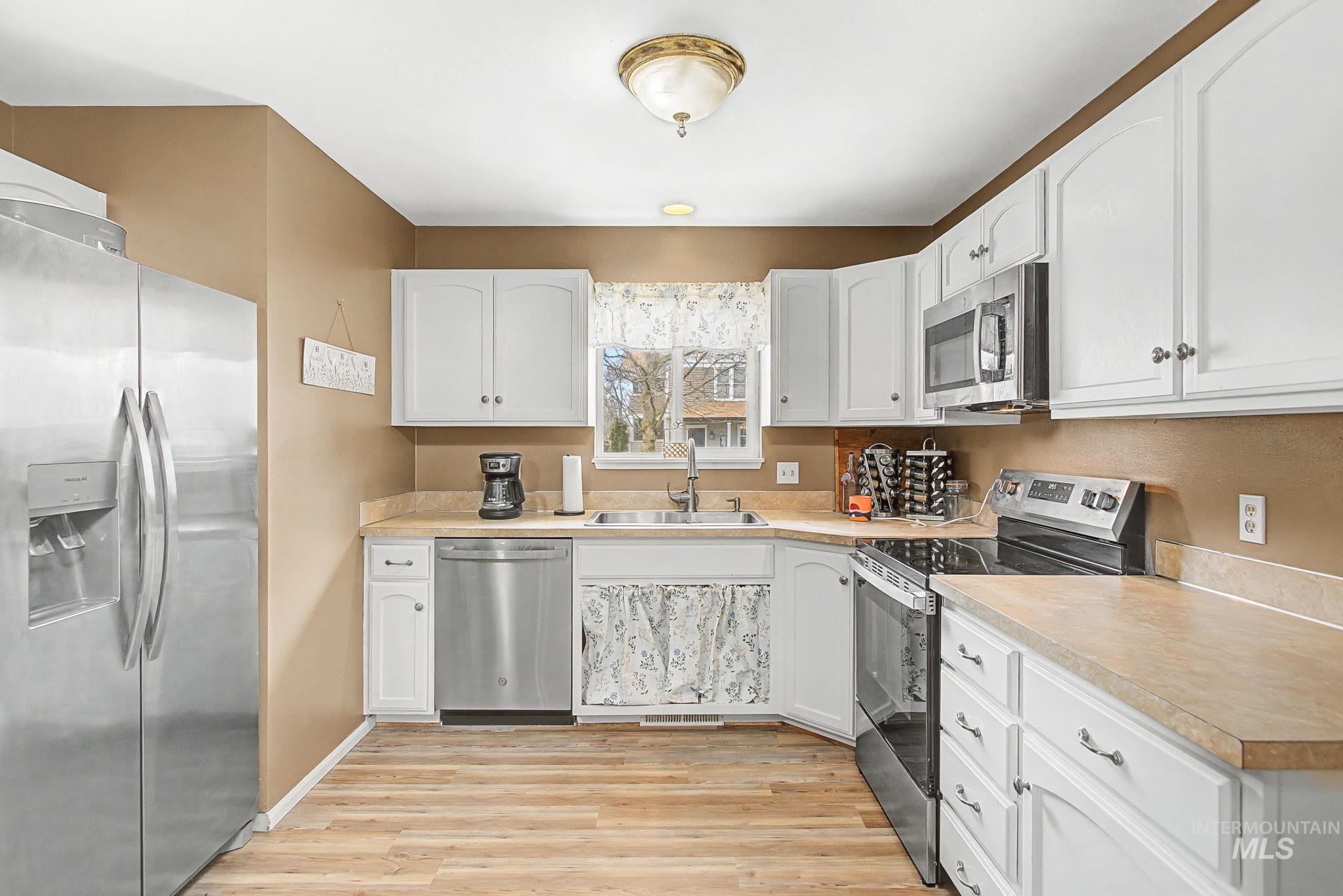 919 9th Street Property Photo 18