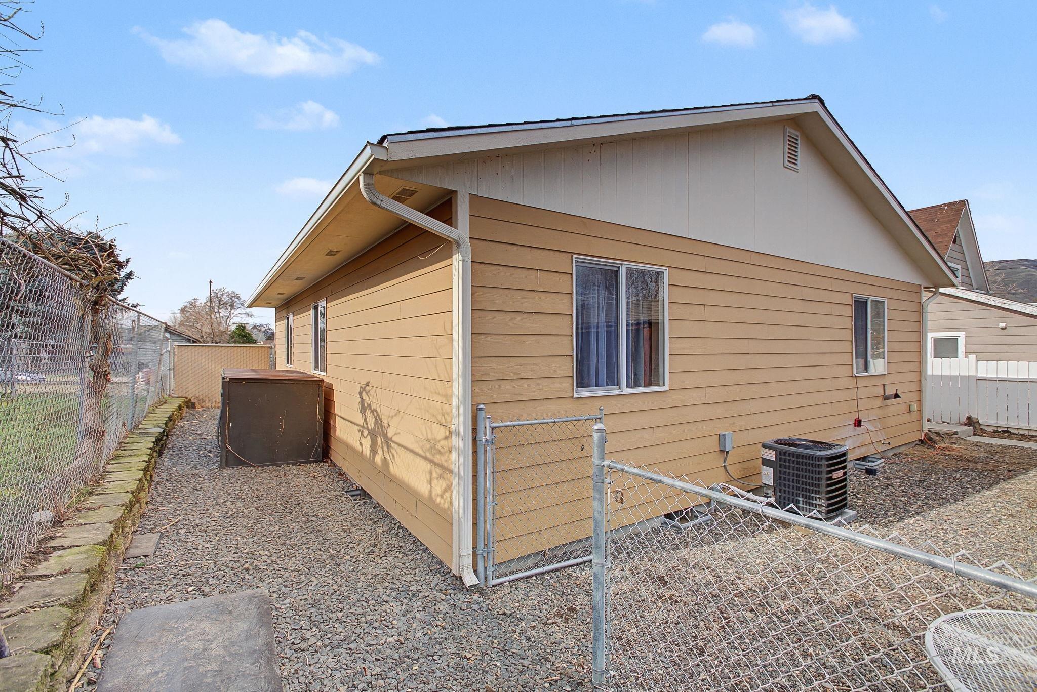 919 9th Street Property Photo 25