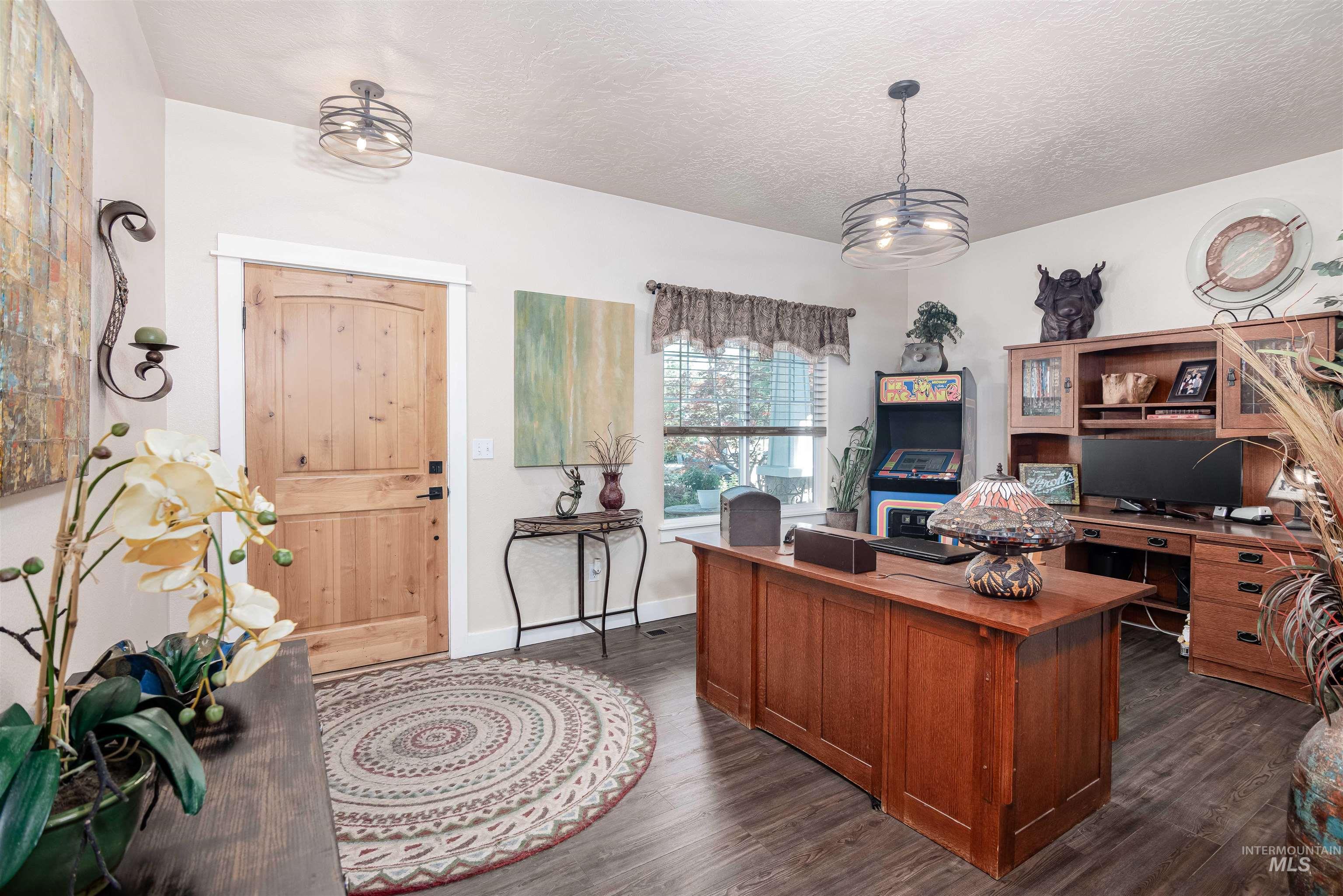 5023 E Geranium Property Photo 7