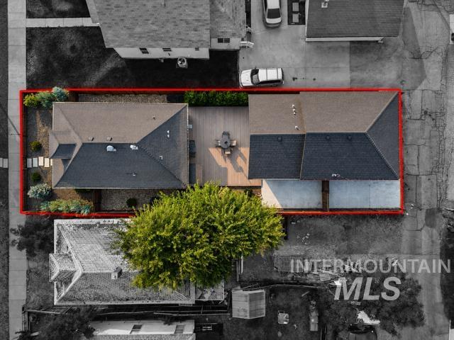1123 W Lee Property Photo 5