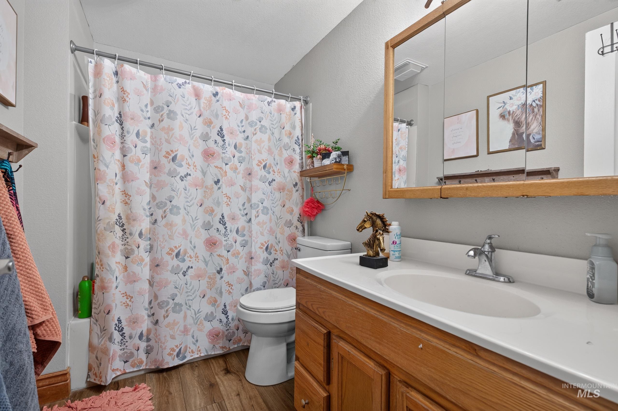 9696 Gloria Rd. Property Photo 32