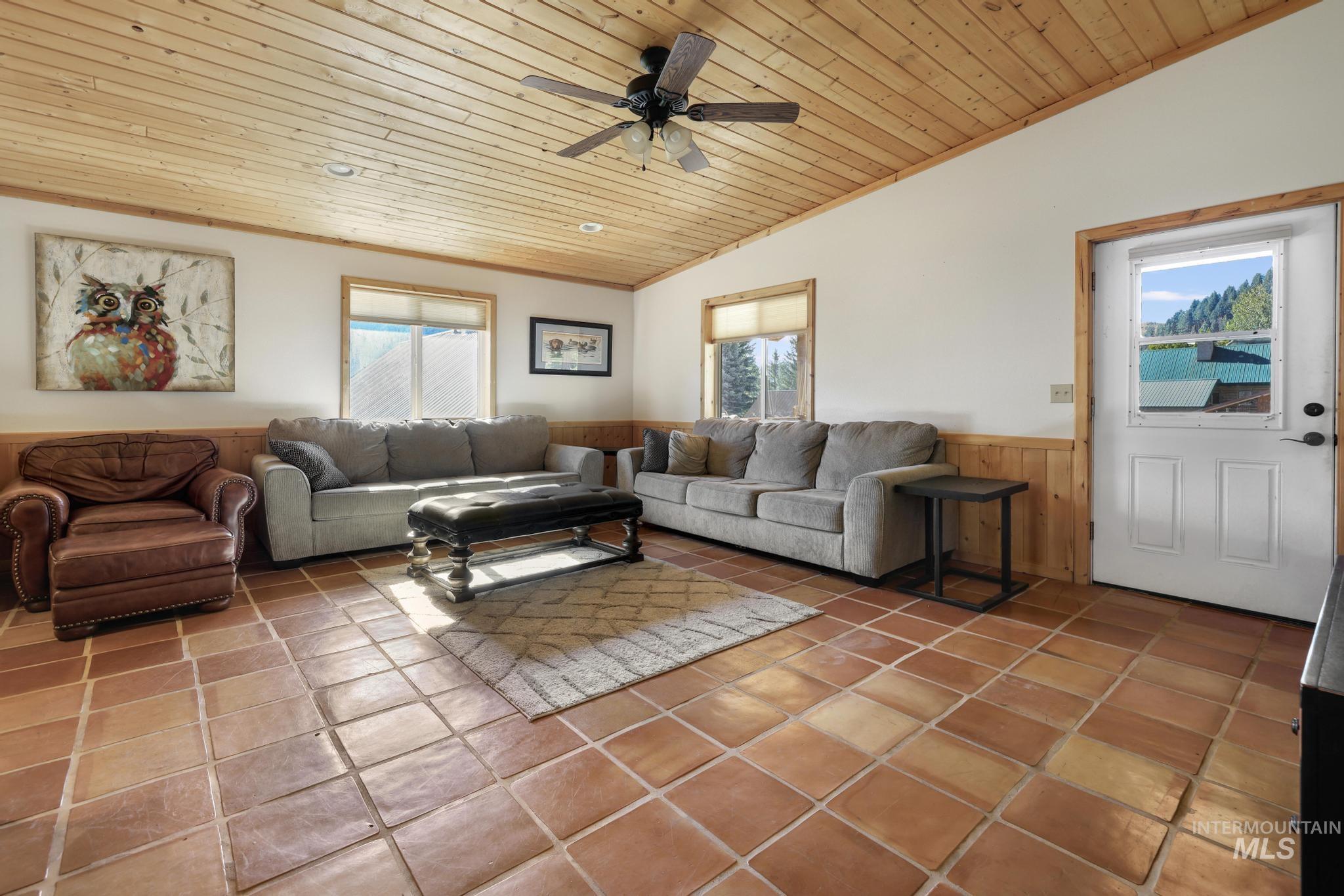 503 N Alpine Cir. Property Photo 9