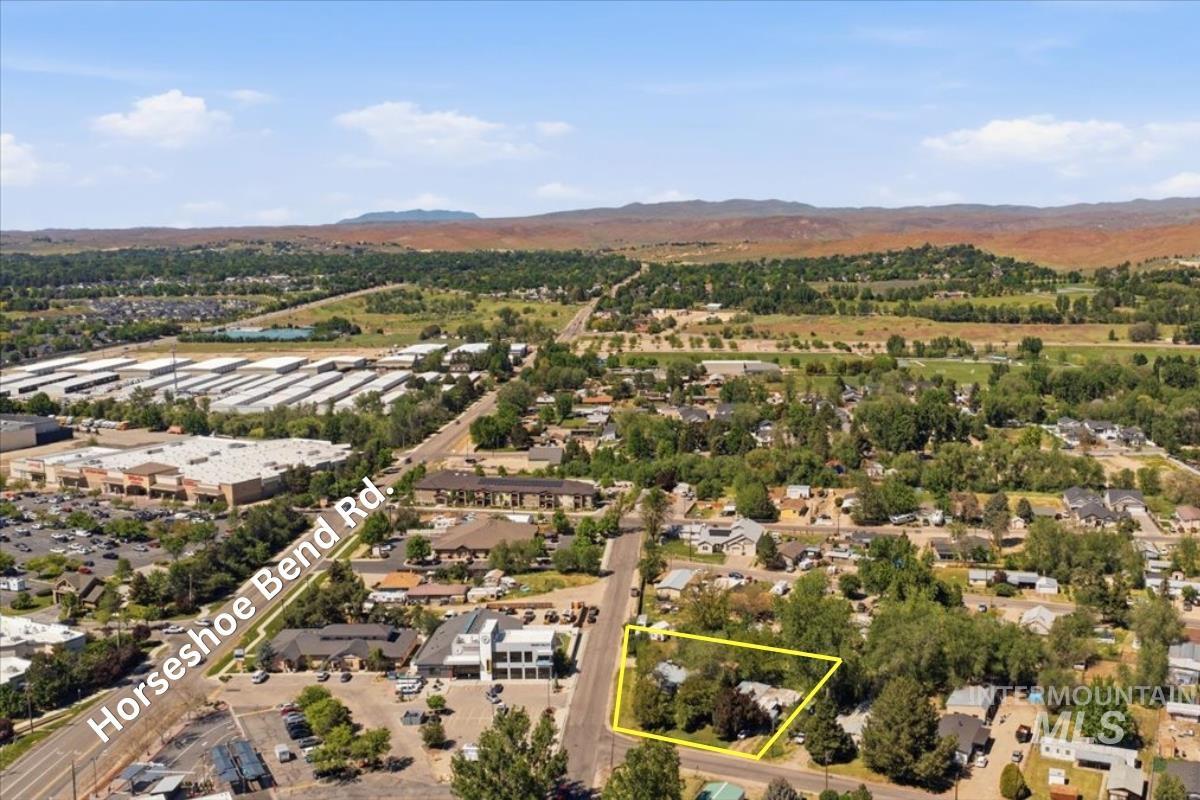 7700 N Jennie Ln & 10426 W Claudia Road Property Photo 1