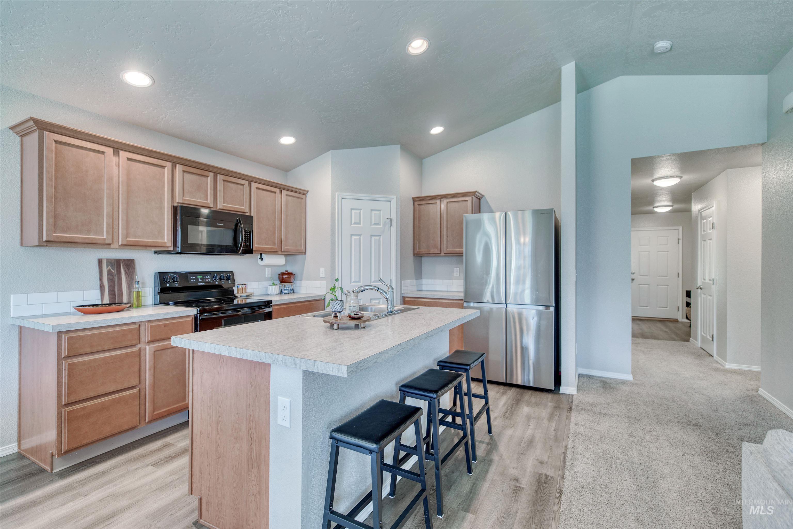 4609 E Middle Fork Way Property Photo 7