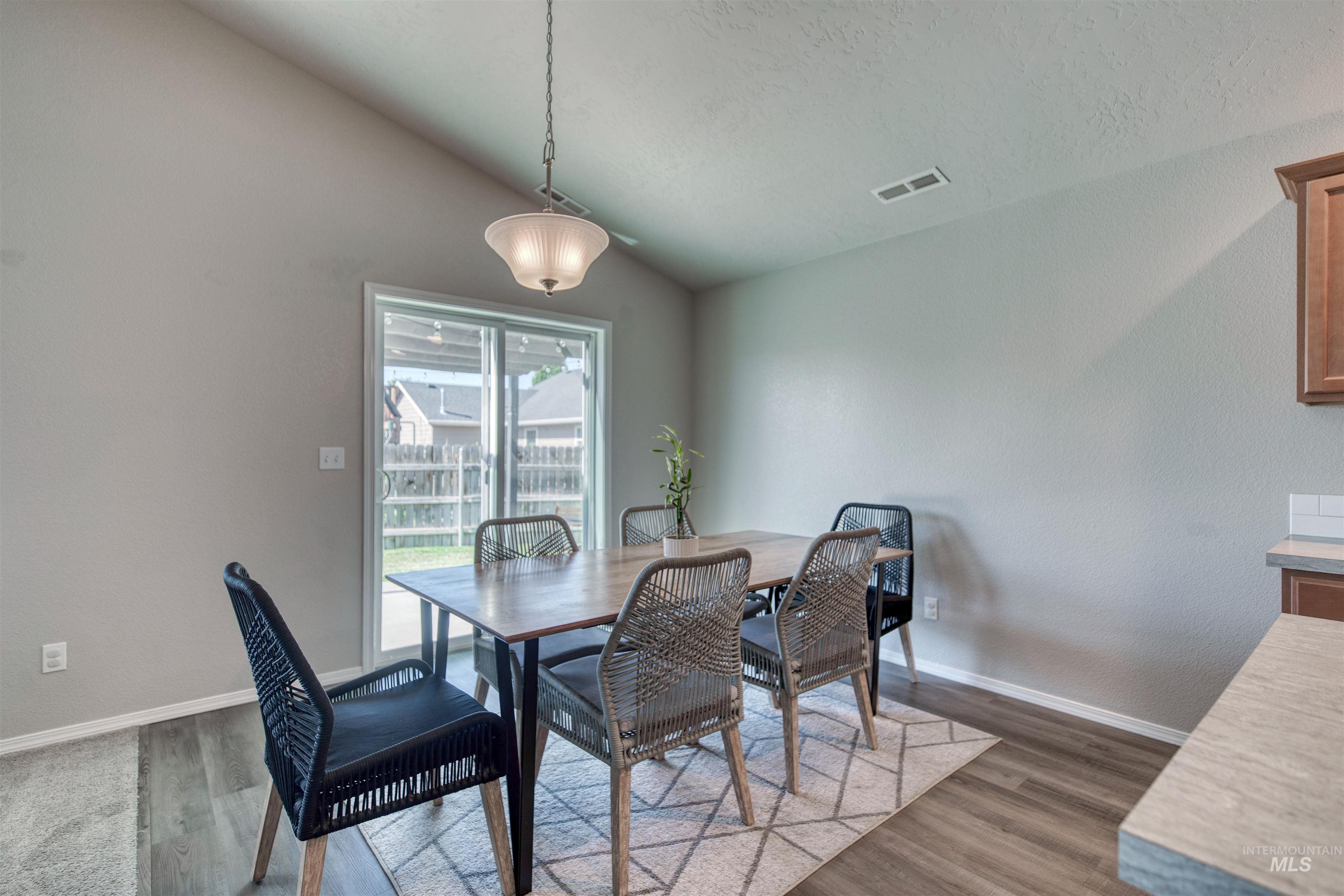 4609 E Middle Fork Way Property Photo 9