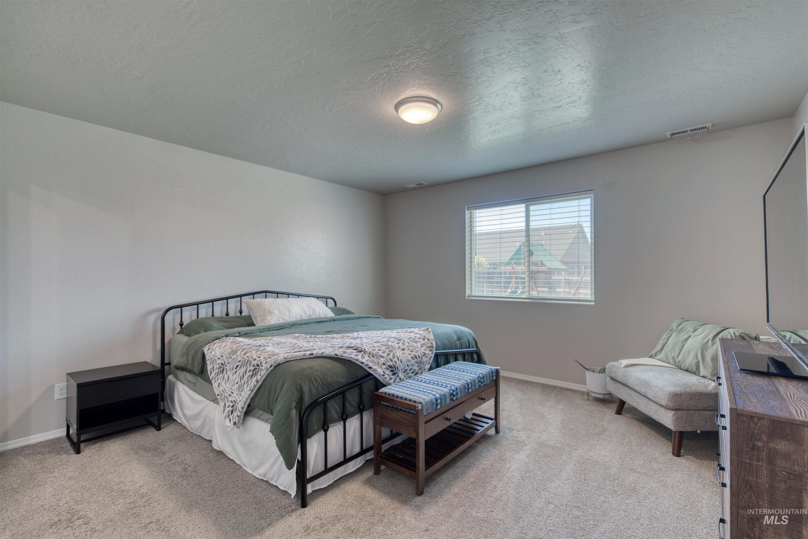 4609 E Middle Fork Way Property Photo 15