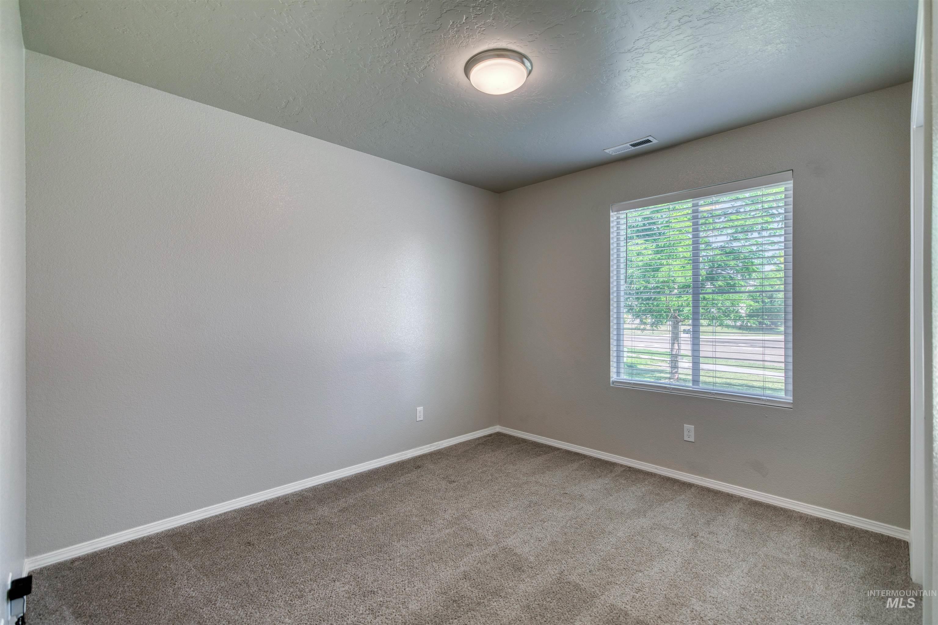 4609 E Middle Fork Way Property Photo 23