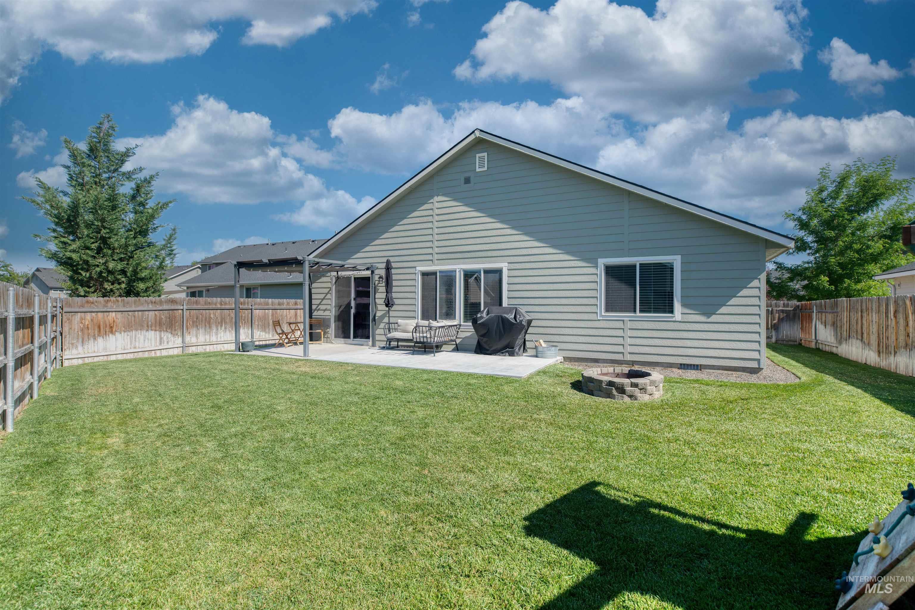 4609 E Middle Fork Way Property Photo 28