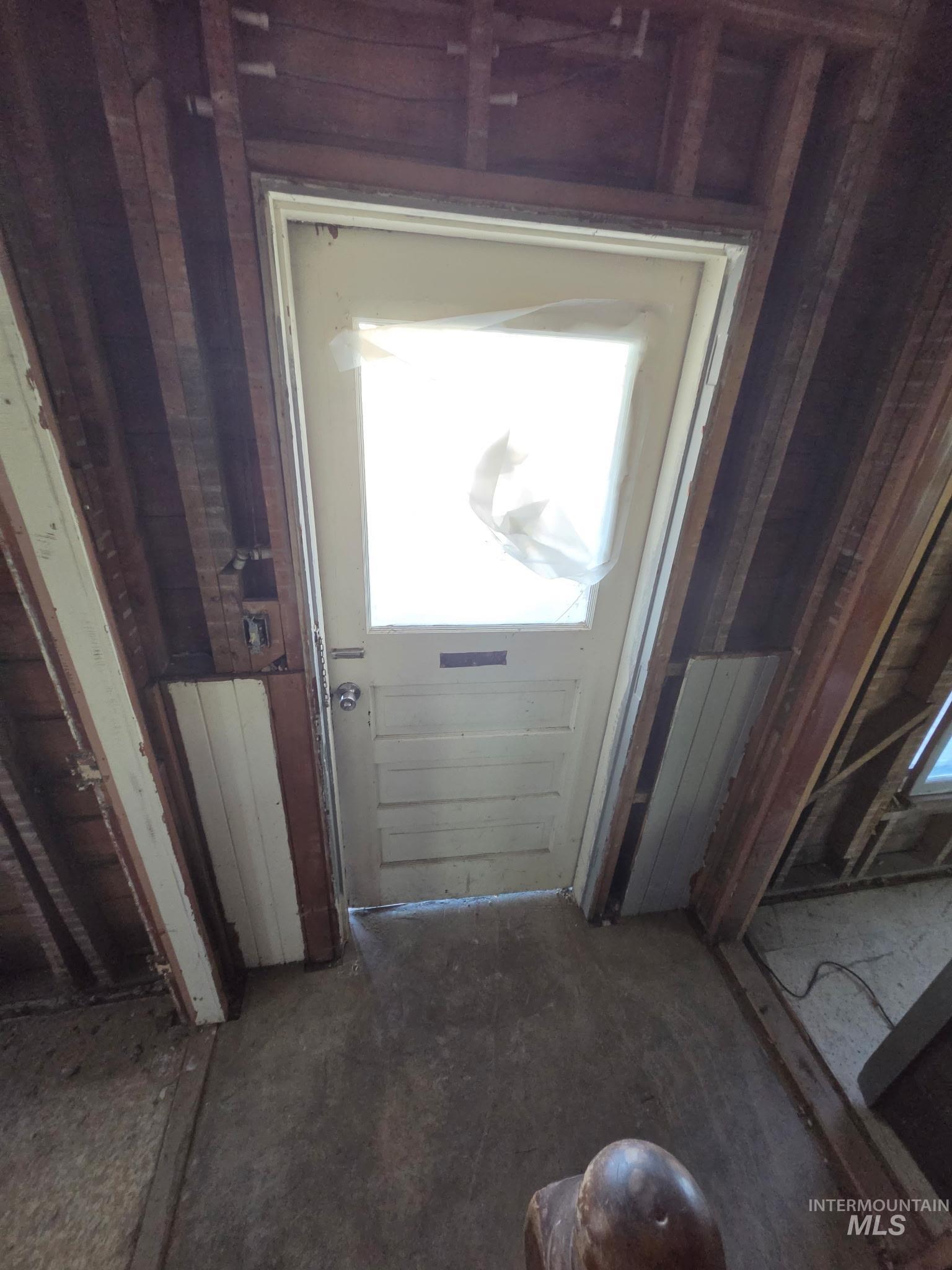 225 S 4th E Property Photo 33