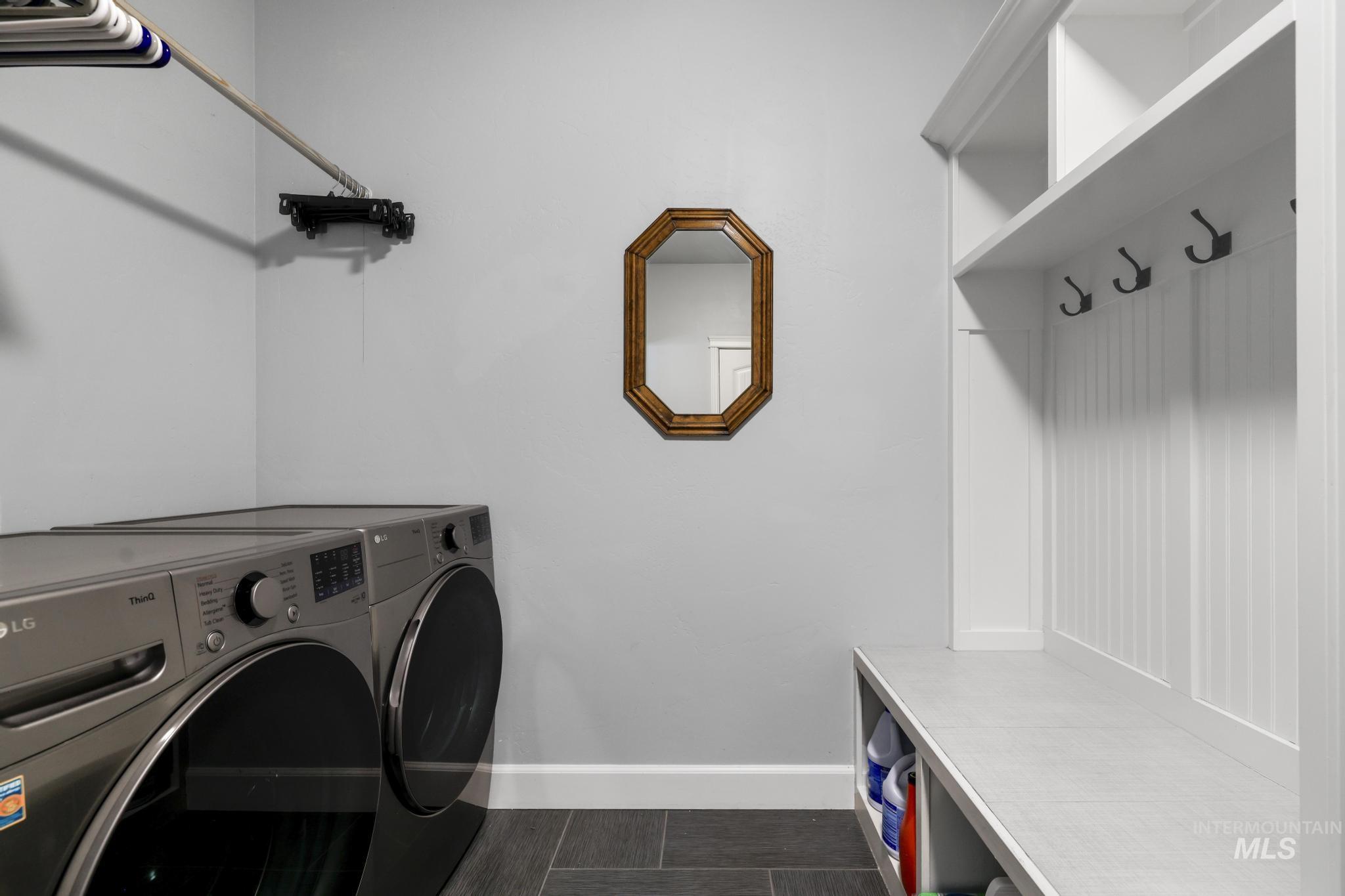 1210 Cole St Property Photo 25