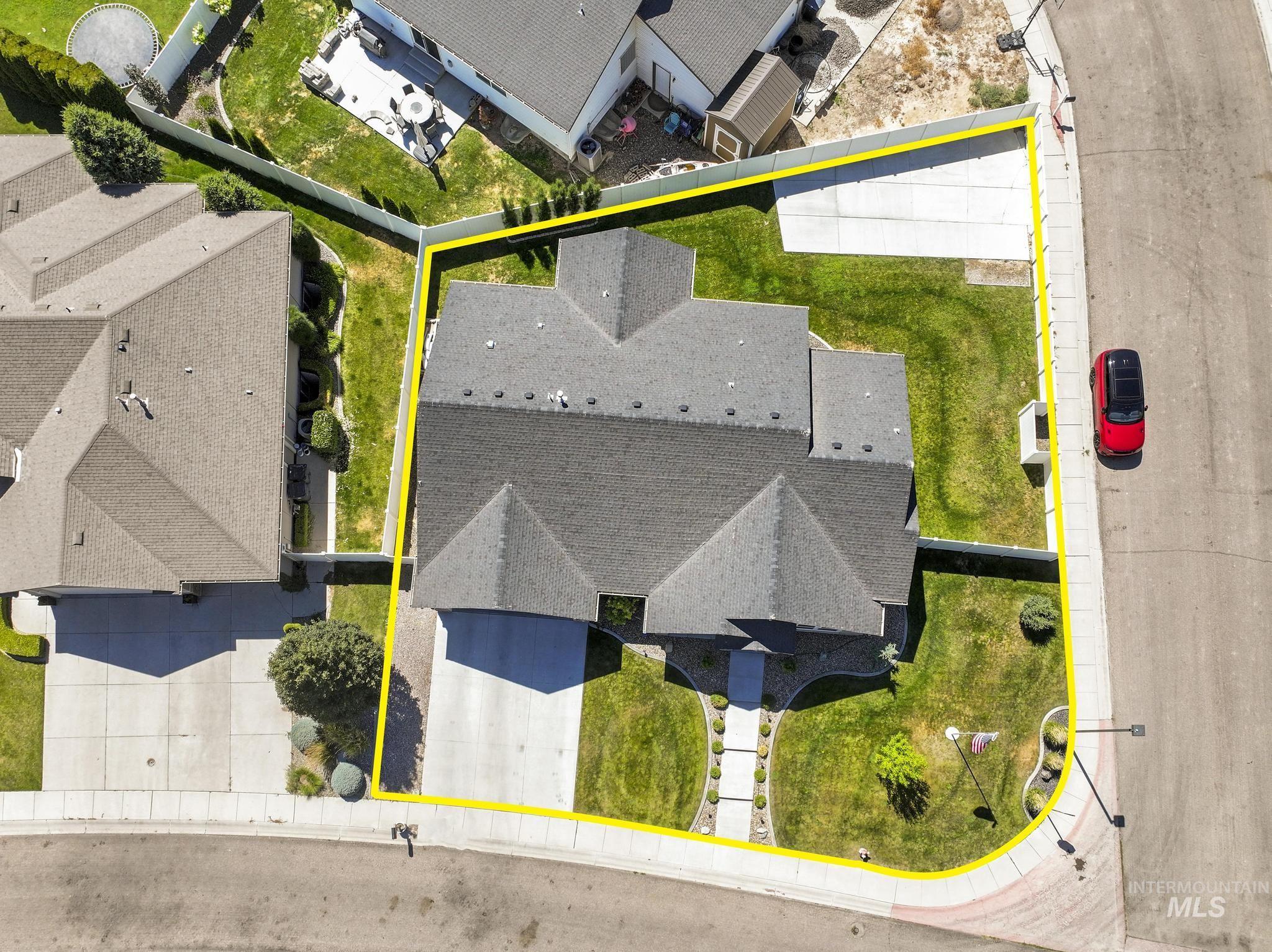 1210 Cole St Property Photo 33