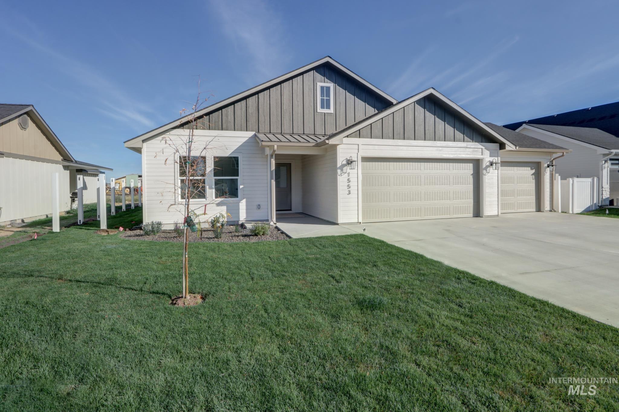 1553 Skookum Dr Property Photo 39