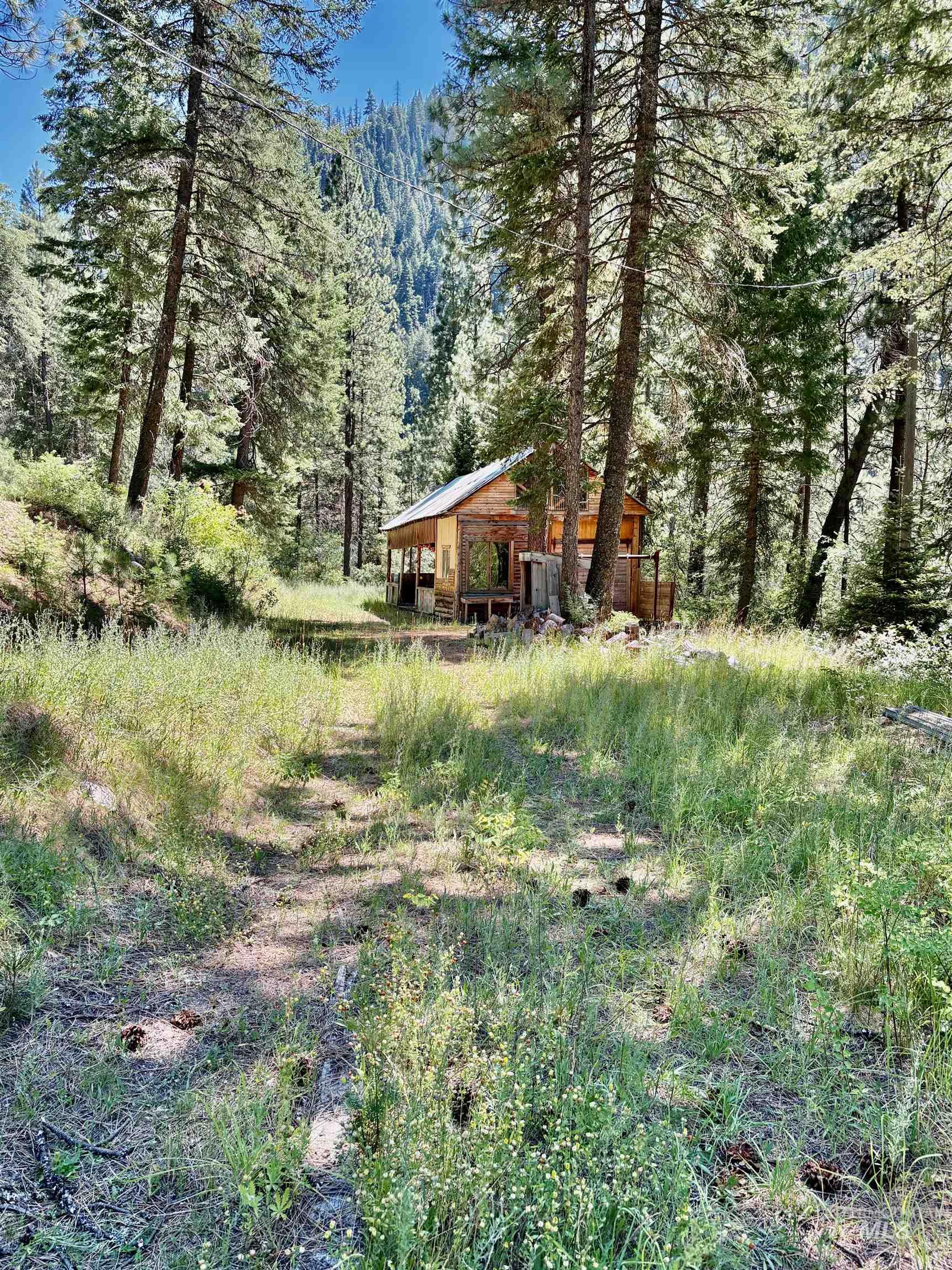 4966 Highway 95 Property Photo 1
