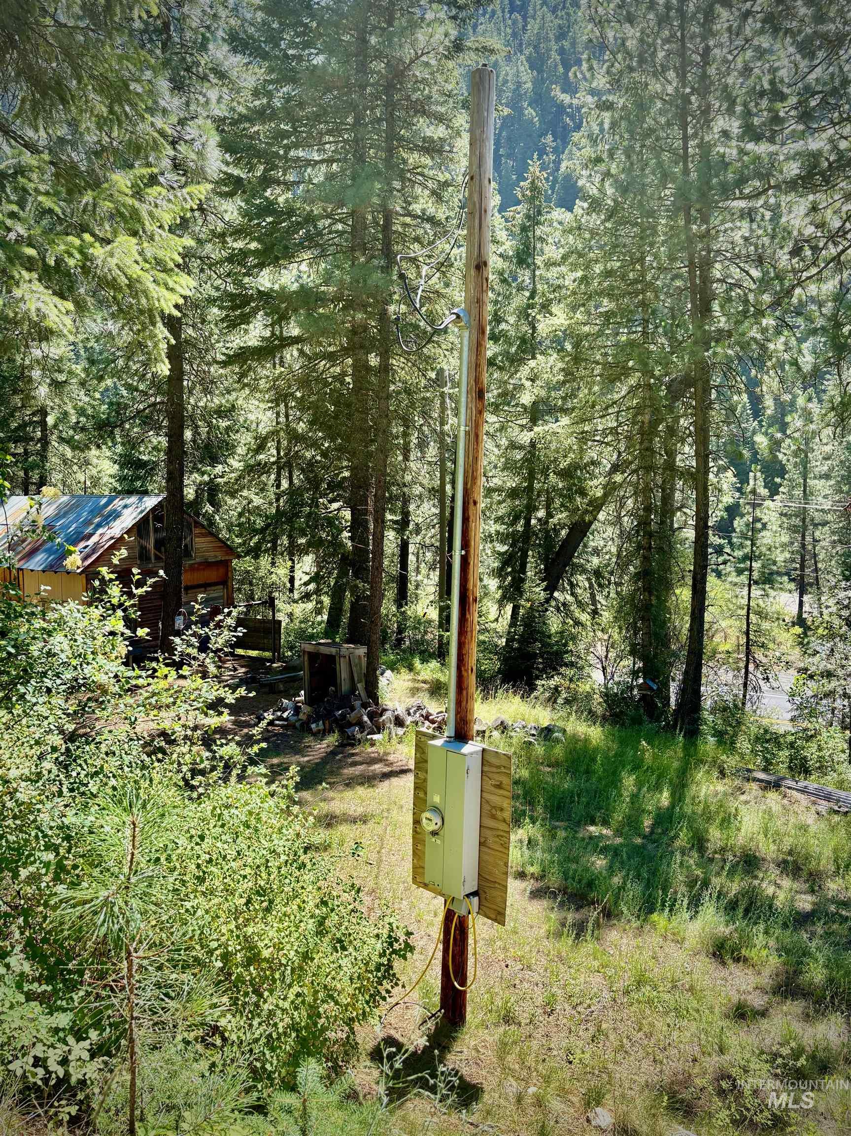 4966 Highway 95 Property Photo 3