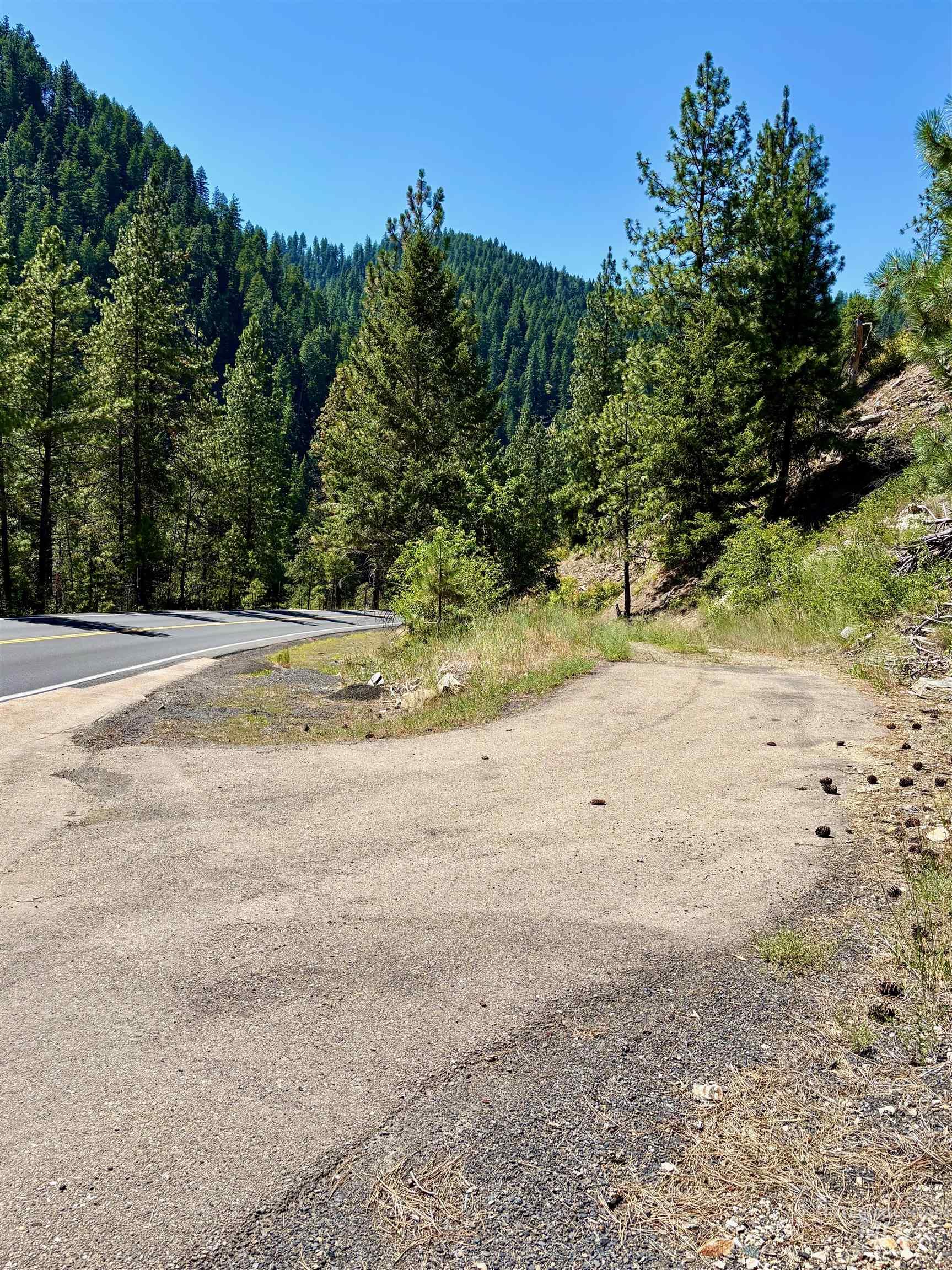 4966 Highway 95 Property Photo 5