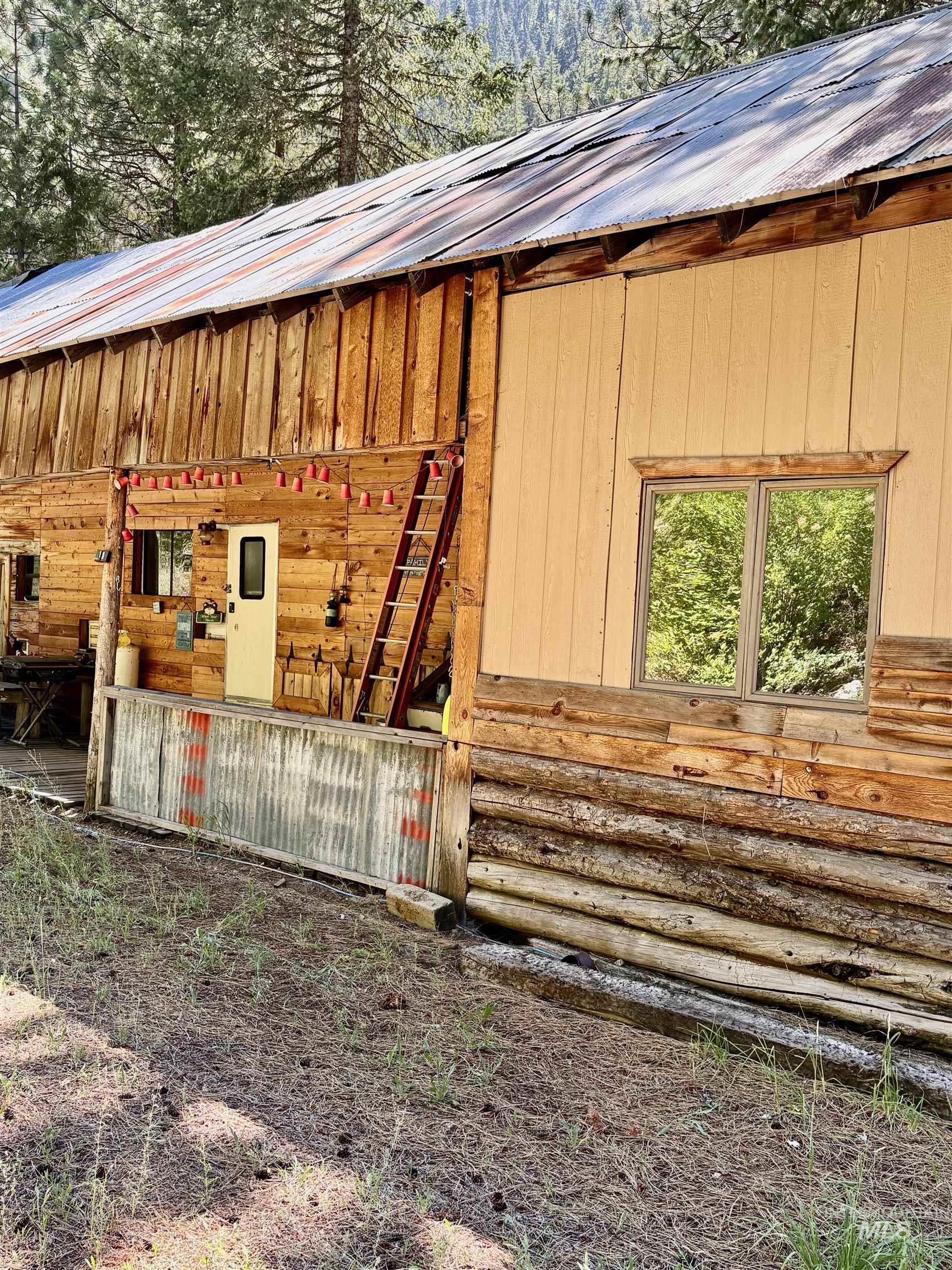 4966 Highway 95 Property Photo 12