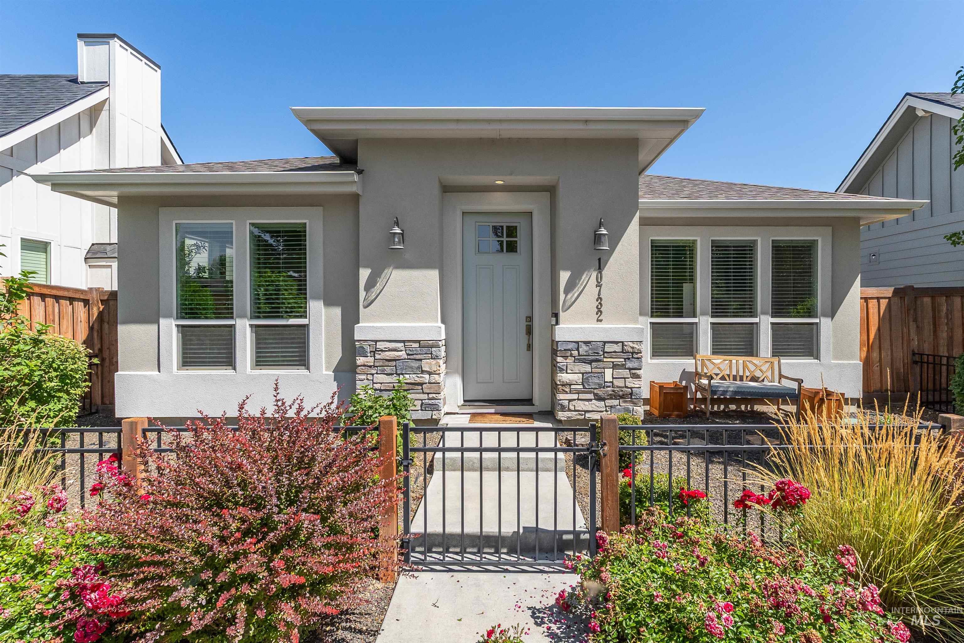 10732 W Mendel St Property Photo 4