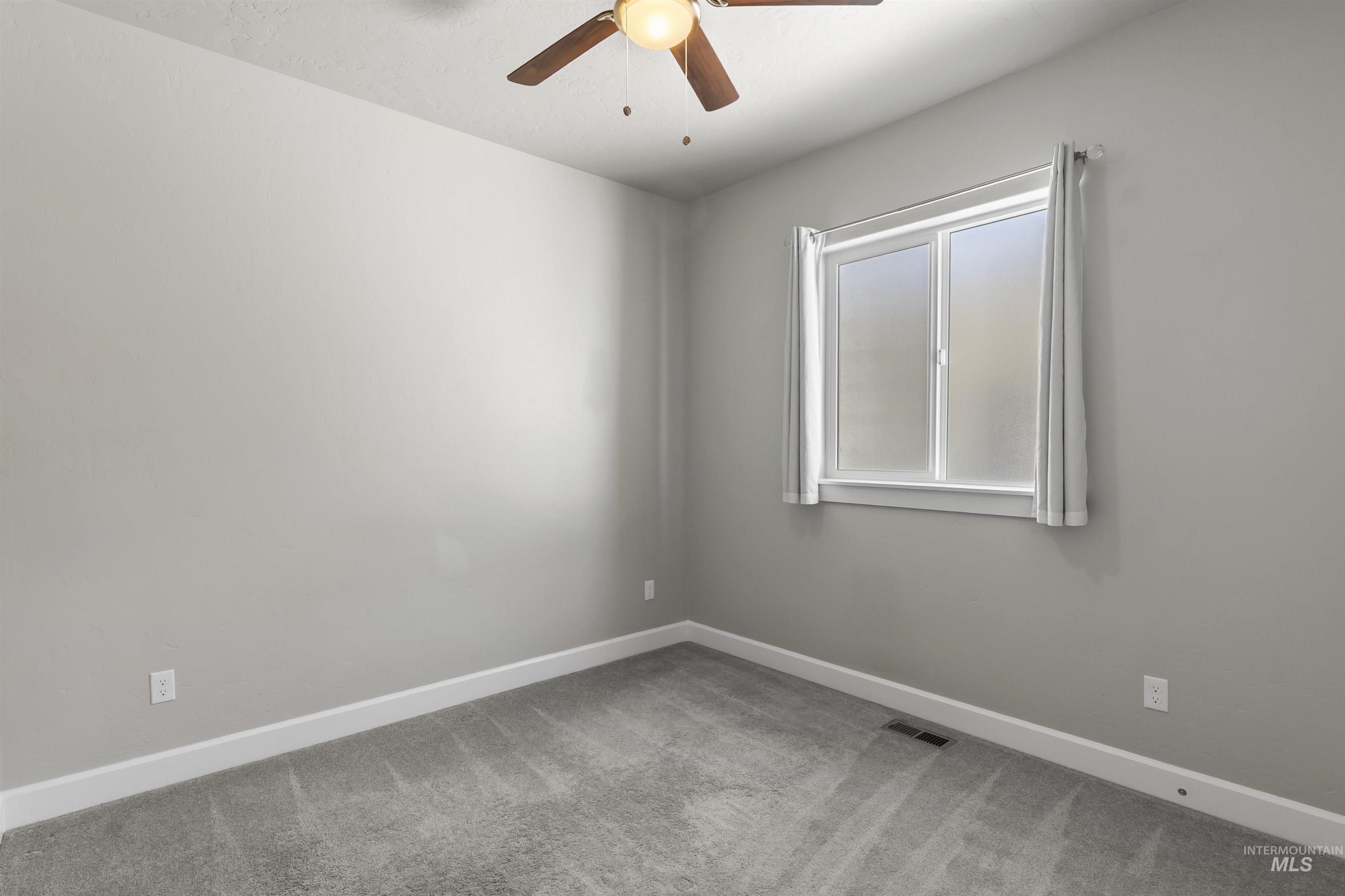 10732 W Mendel St Property Photo 28
