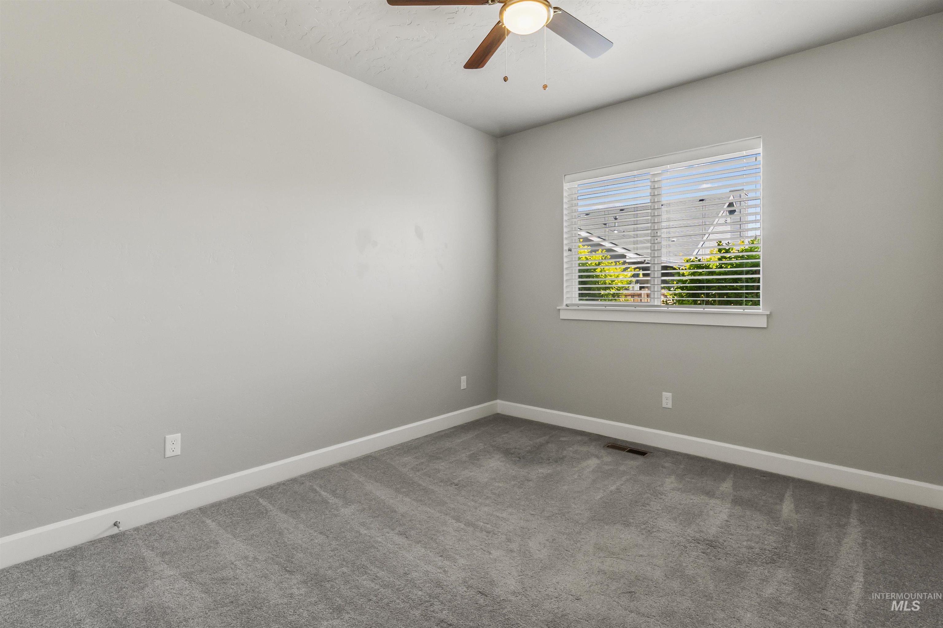 10732 W Mendel St Property Photo 31