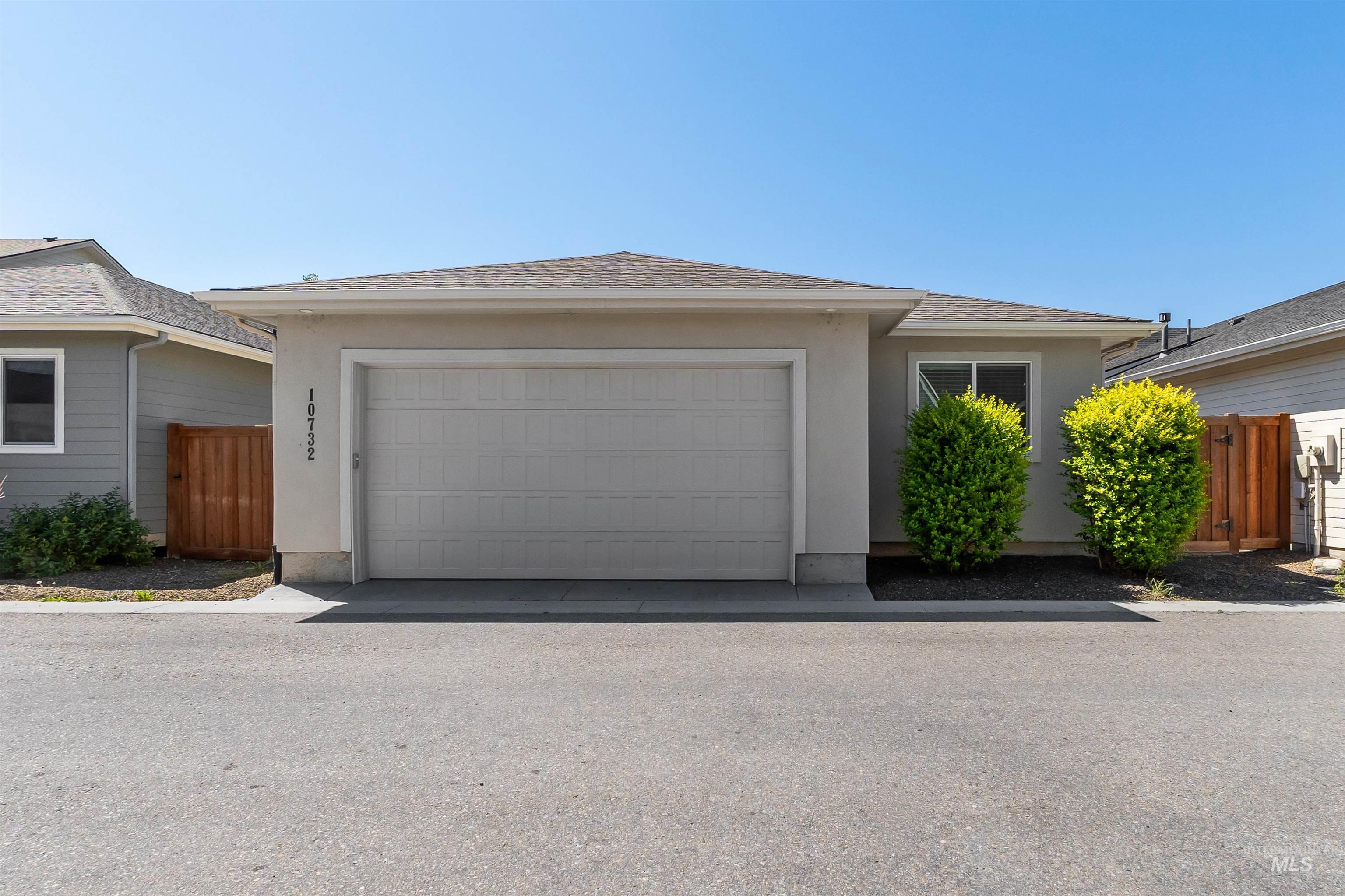 10732 W Mendel St Property Photo 36