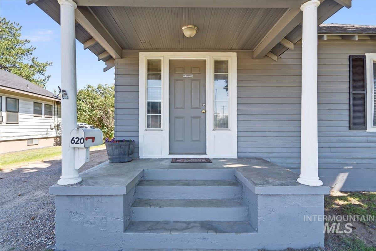 620 16th Avenue S. Property Photo 4