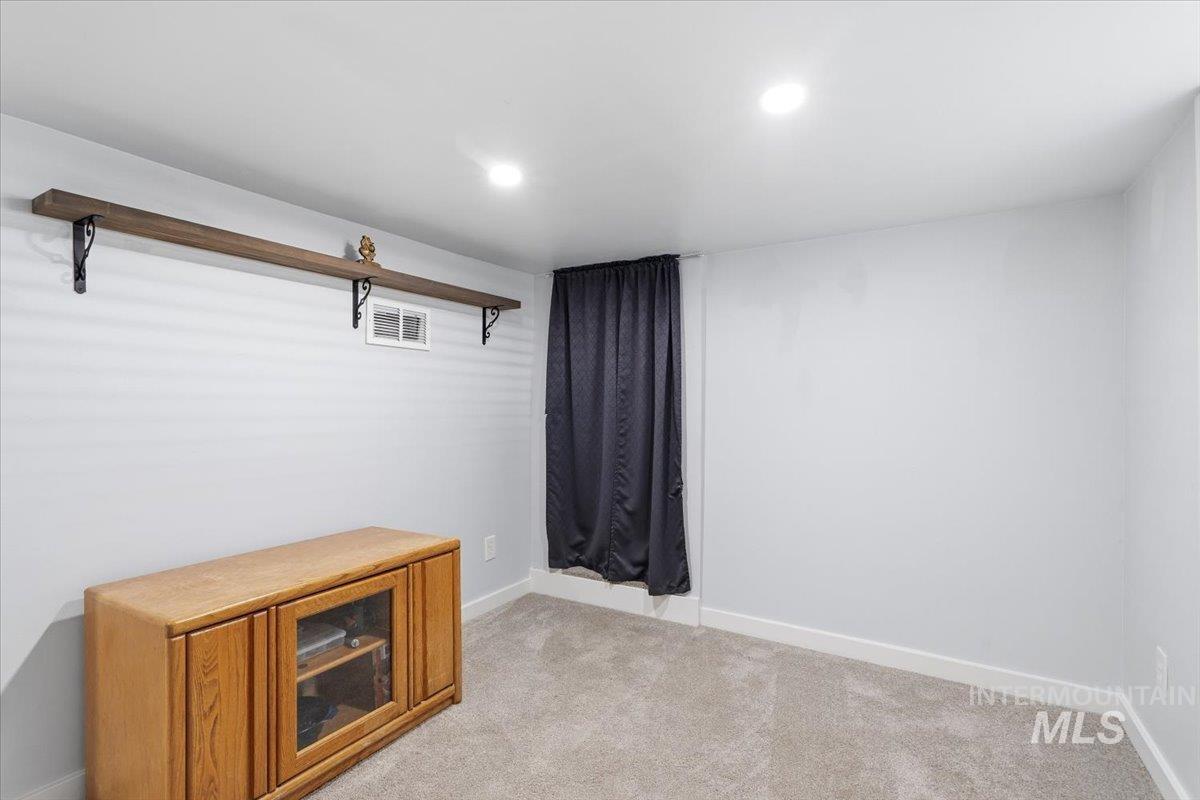 620 16th Avenue S. Property Photo 19