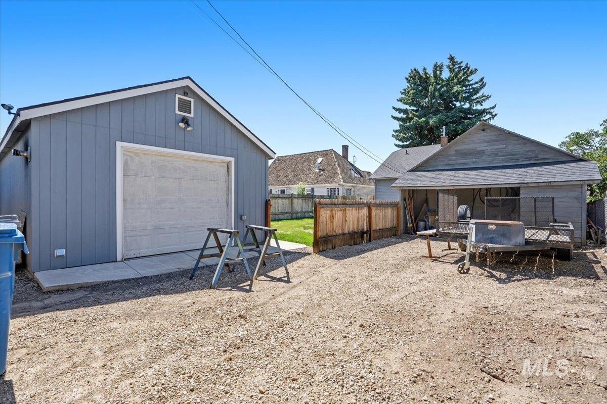 620 16th Avenue S. Property Photo 35
