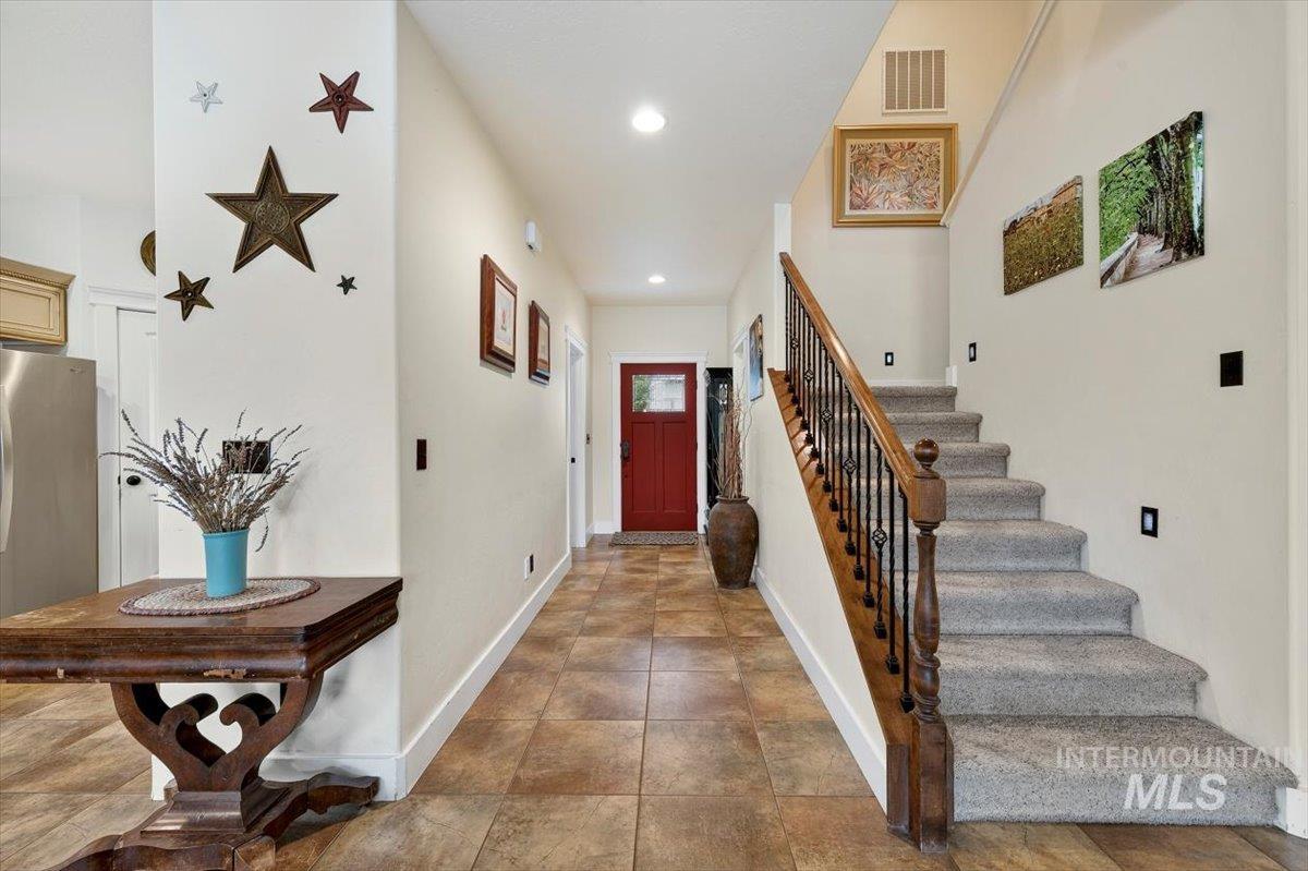 1180 N Powder River Dr. Property Photo 6